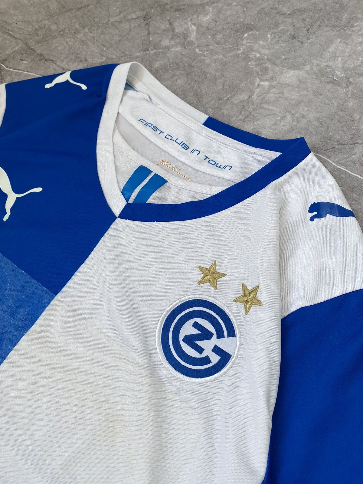Puma Adidas 2011/2012 Grasshoppers Zurich Home Soccer Jersey Size US L / EU 52-54 / 3 - 4 Thumbnail