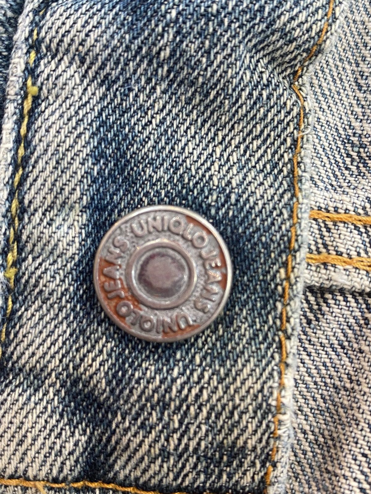 Uniqlo Uniqlo Light Blue Wash Style Loose Jeans Size US 30 / EU 46 - 10 Thumbnail