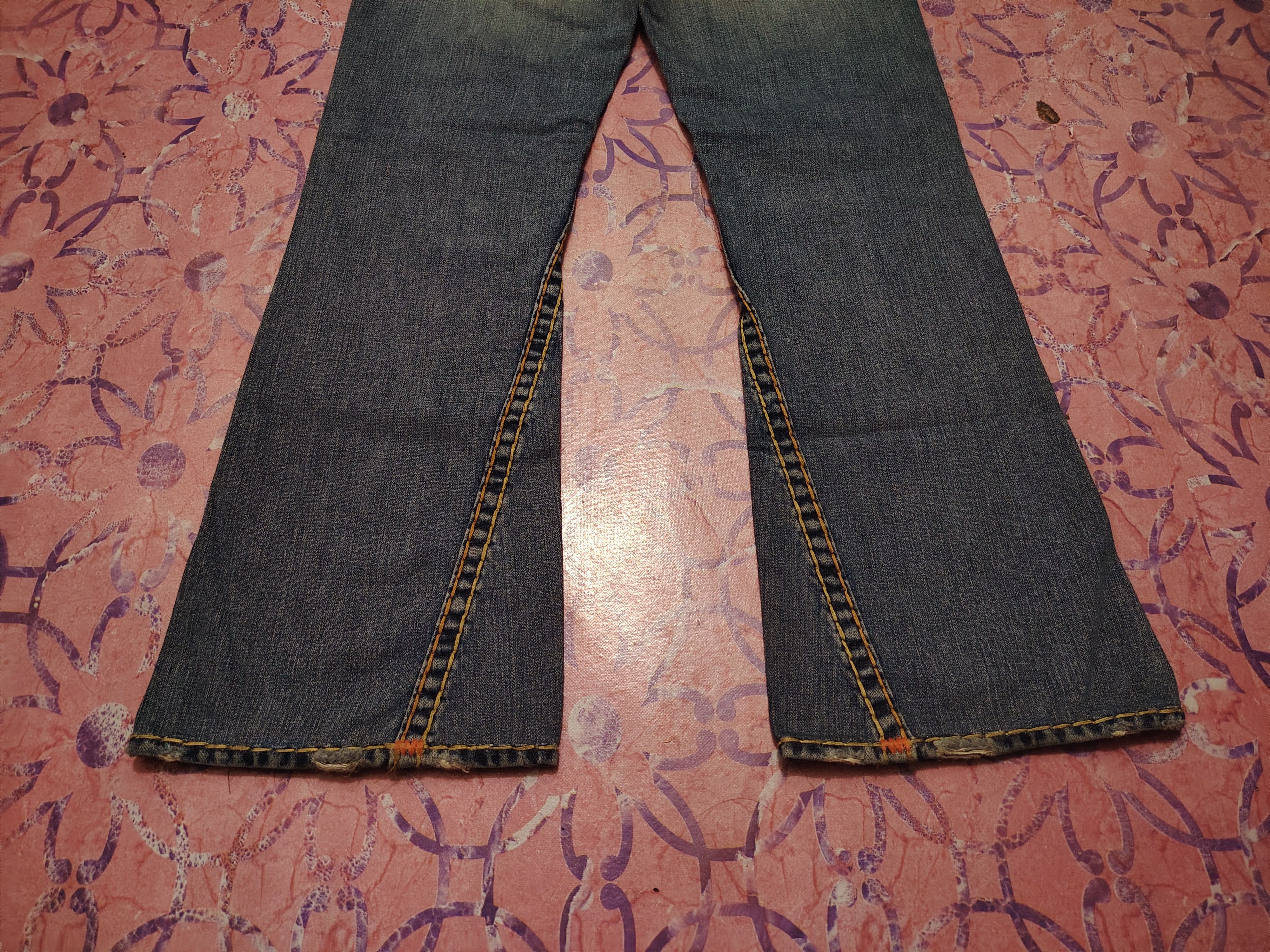 True Religion True Religion Jeans Orange Stitch Joey Super T Denim Flared Size US 31 - 23 Thumbnail