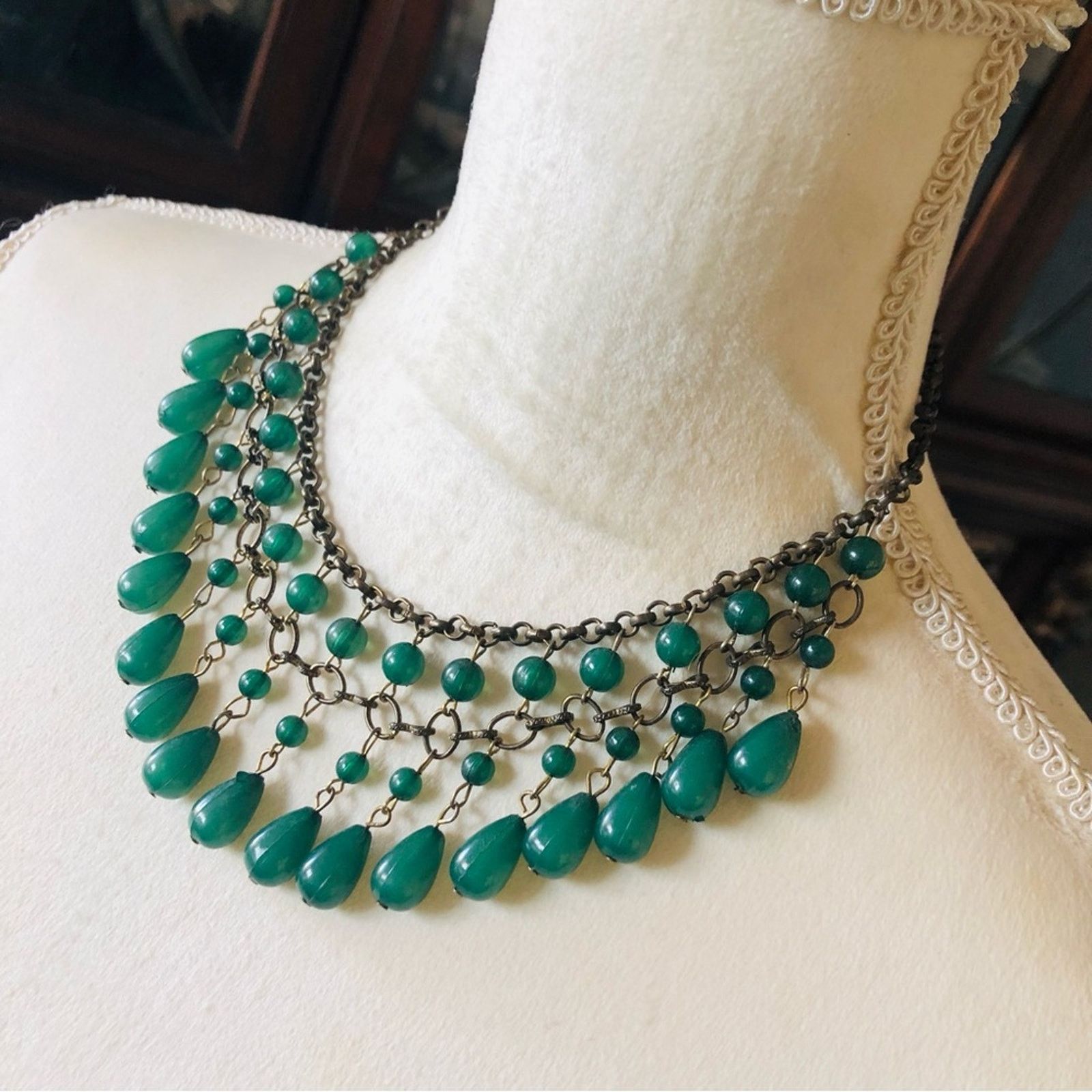 Jewelry Aged brass green beaded fringe bib necklace Size ONE SIZE - 4 Thumbnail