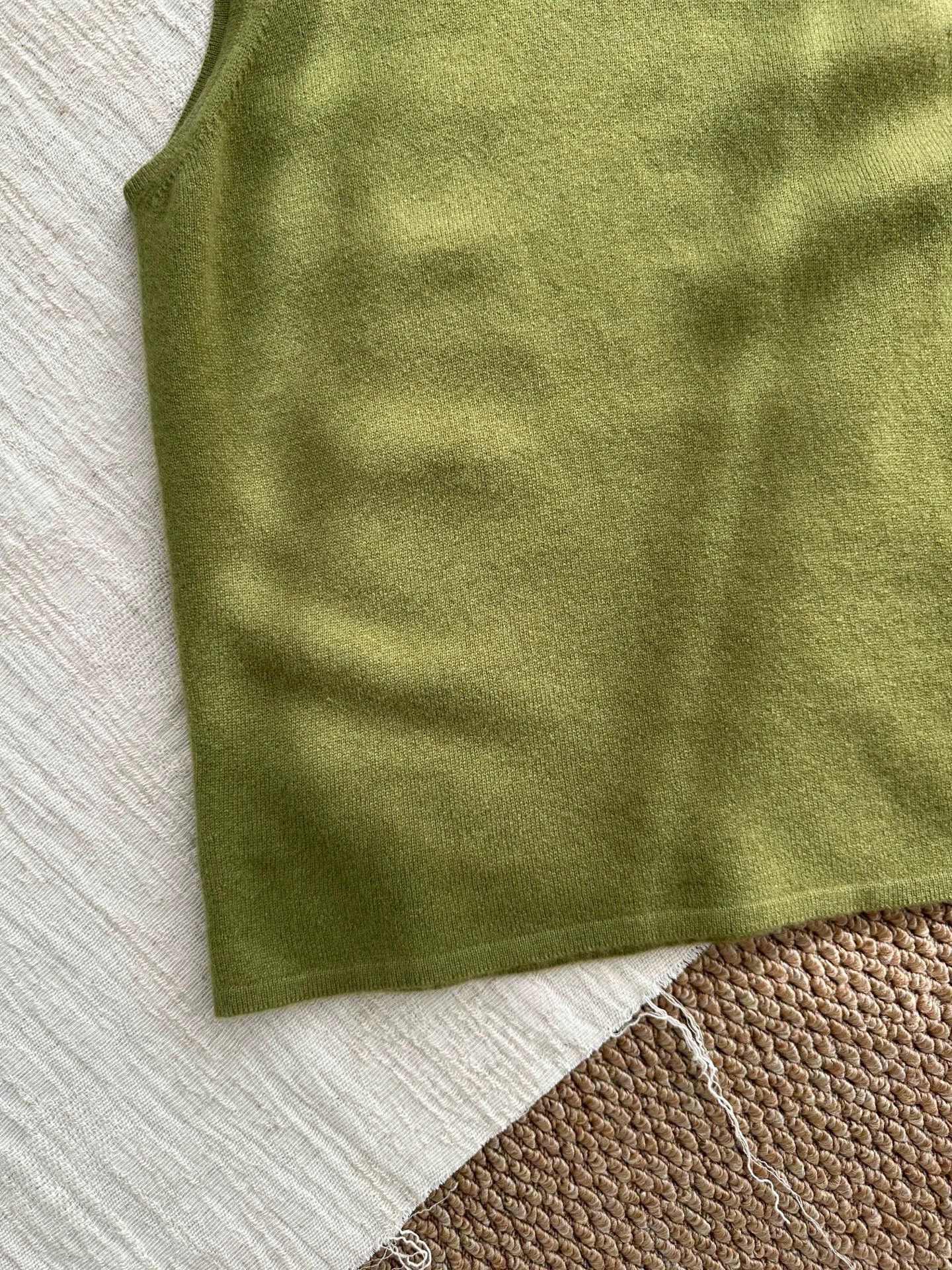 Hermes HERMES JPG cashmere knit sleeveless lime green women's top Size XS / US 0-2 / IT 36-38 - 4 Thumbnail