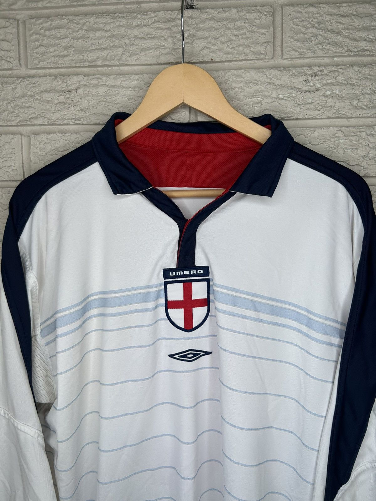 Umbro Vintage 2003 Umbro England Rooney Long Sleeve Home Jersey Size US XL / EU 56 / 4 - 10 Thumbnail
