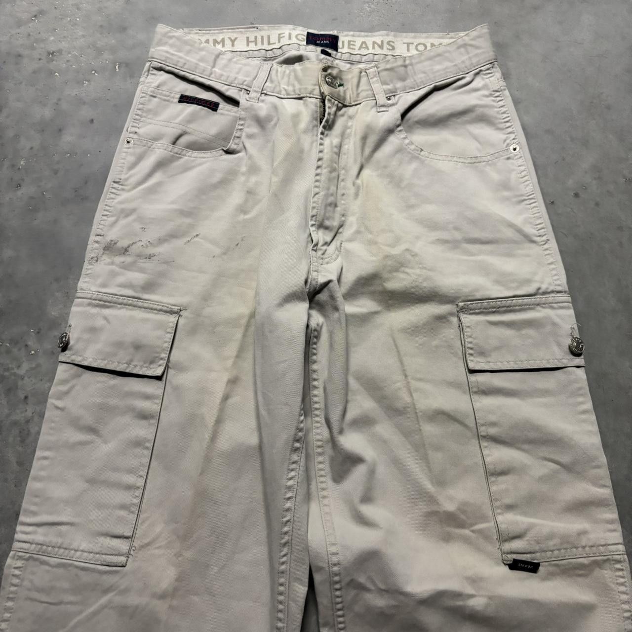 Tommy Hilfiger × Vintage Crazy Vintage Y2K/2000s Baggy Cream Tommy Hilfiger Skater Cargo Pants! Size US 30 / EU 46 - 5 Thumbnail