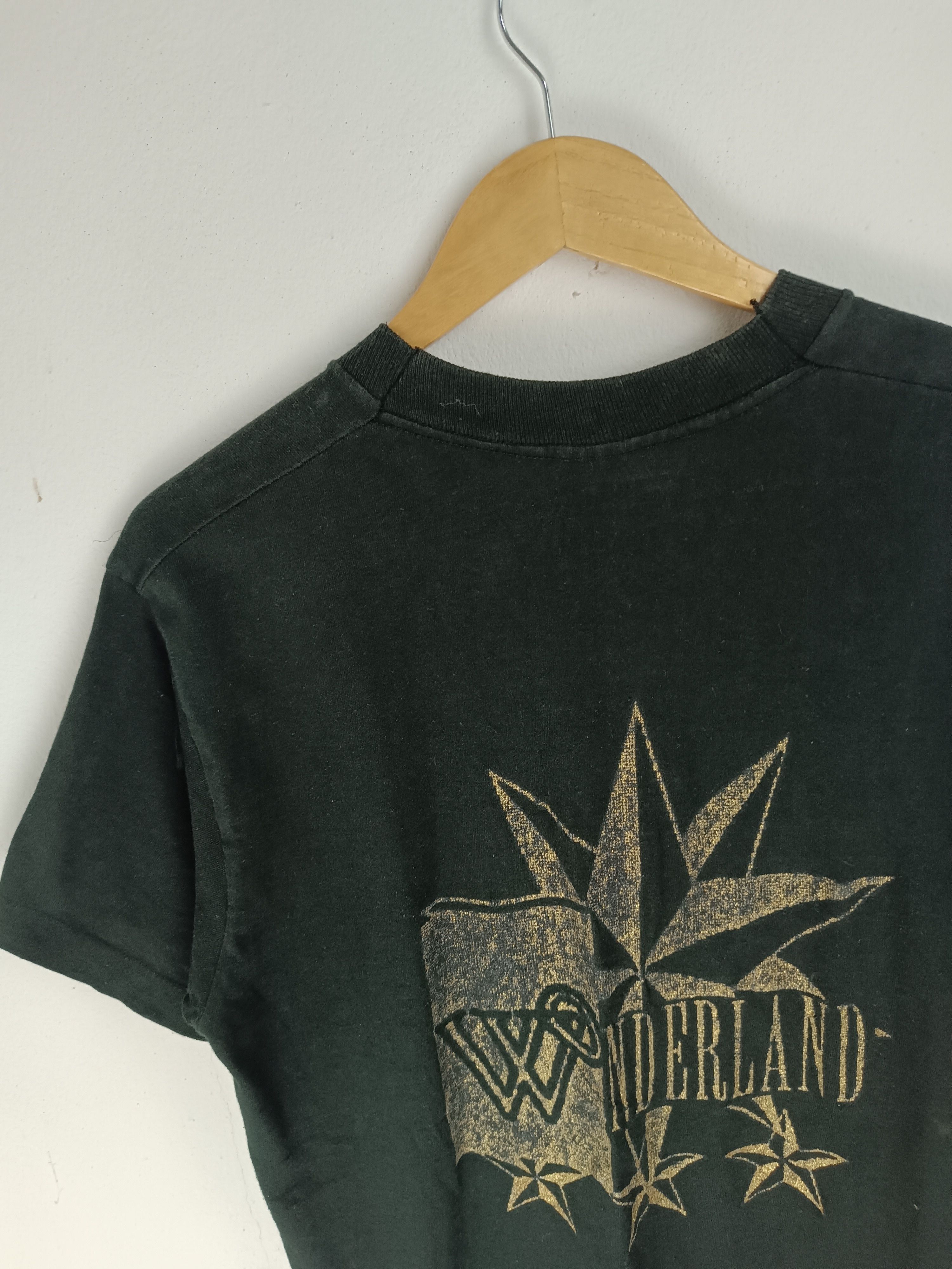 Vintage VINTAGE 90'S SIOUXSIE & THE BANSHEES 'WONDERLAND' RARE TEE Size US L / EU 52-54 / 3 - 13 Thumbnail