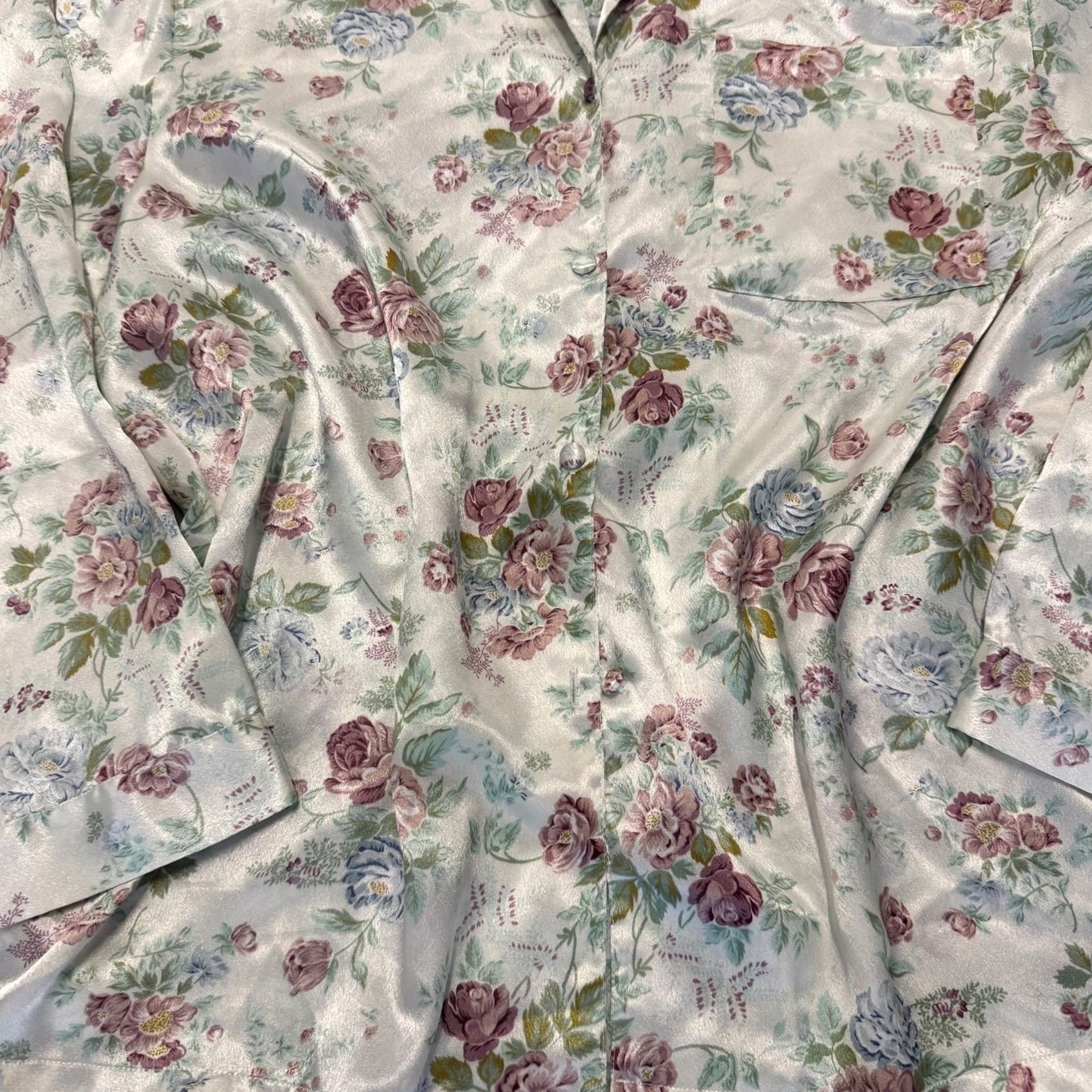 Victoria's Secret VINTAGE Victoria's Secret Gold Label Floral Button Up Longsleeve Satin Top L White Womens Shirt Size L / US 10 / IT 46 - 4 Thumbnail