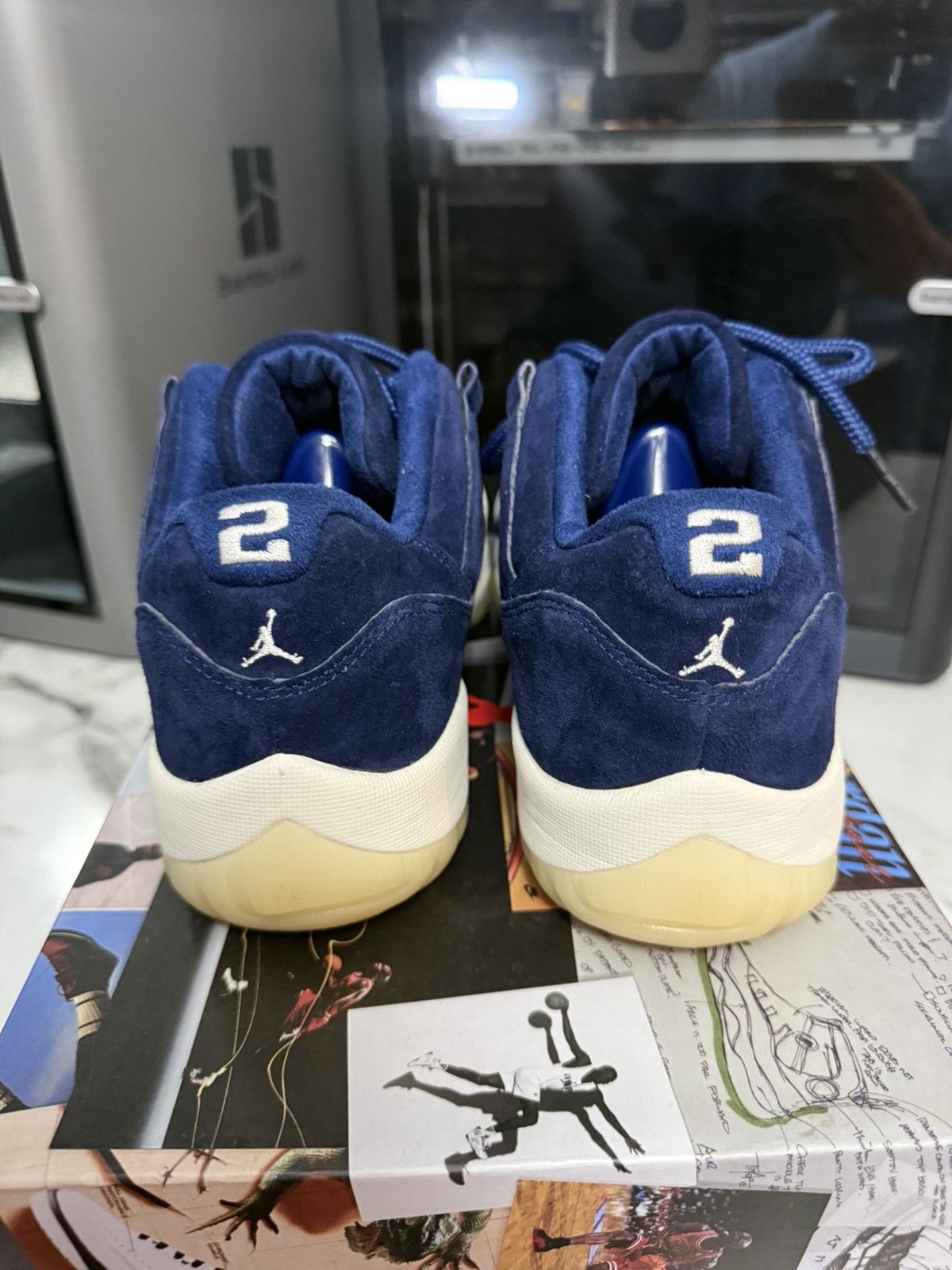Nike Jordan 11 low derek jeter Size US 11.5 / EU 44-45 - 3 Thumbnail