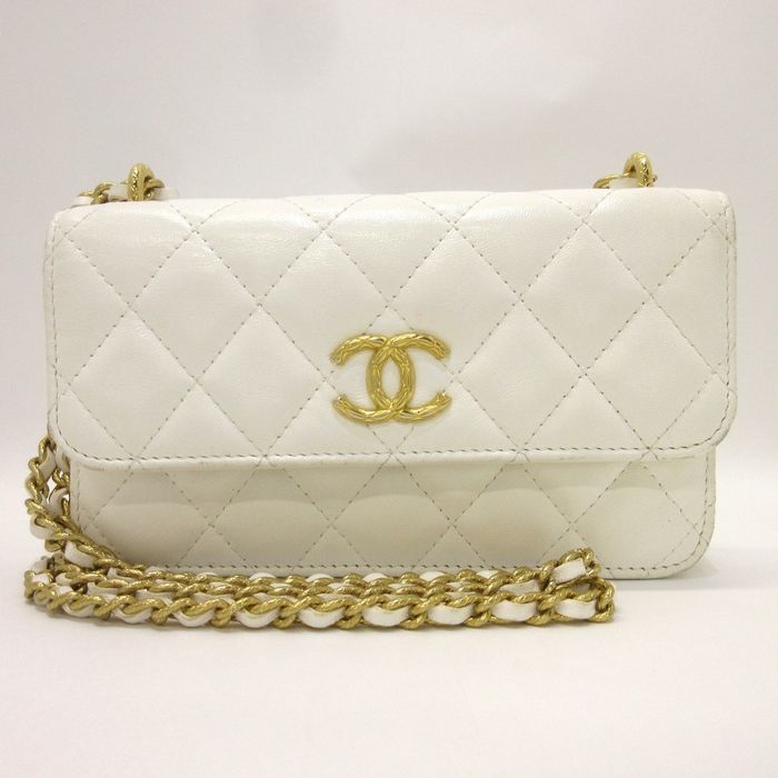 Chanel Chanel Wallet On Chain shoulder