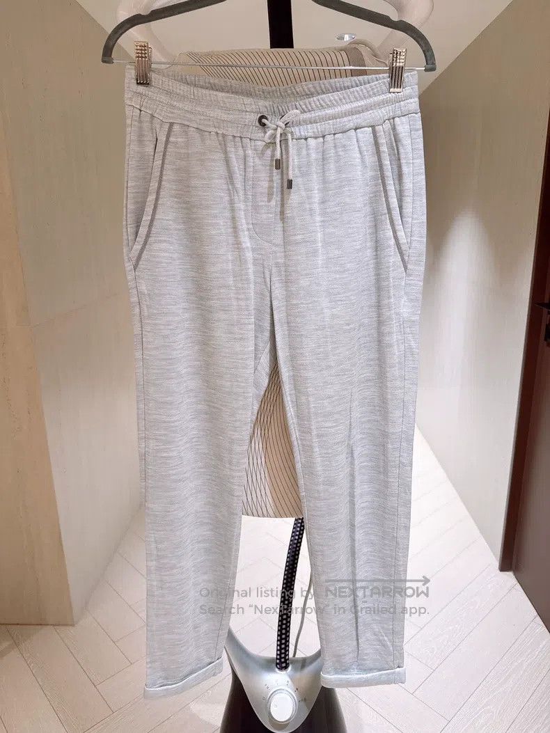 Brunello Cucinelli Brunello Cucinelli size M Light gray silk cotton sport pant Size 25" / US 0 / IT 36 - 1 Thumbnail