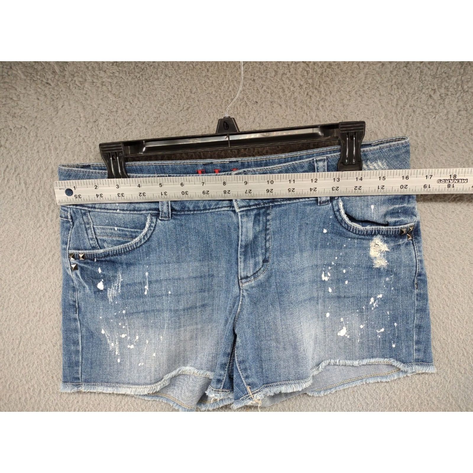 Vintage ELLE Women’s Distressed Paint Splatters Stretch Blue Denim Shorts Size 6 Casual Cotton Blend Denim Shorts Womens 6 Blue Size 28" / US 6 / IT 42 - 5 Thumbnail
