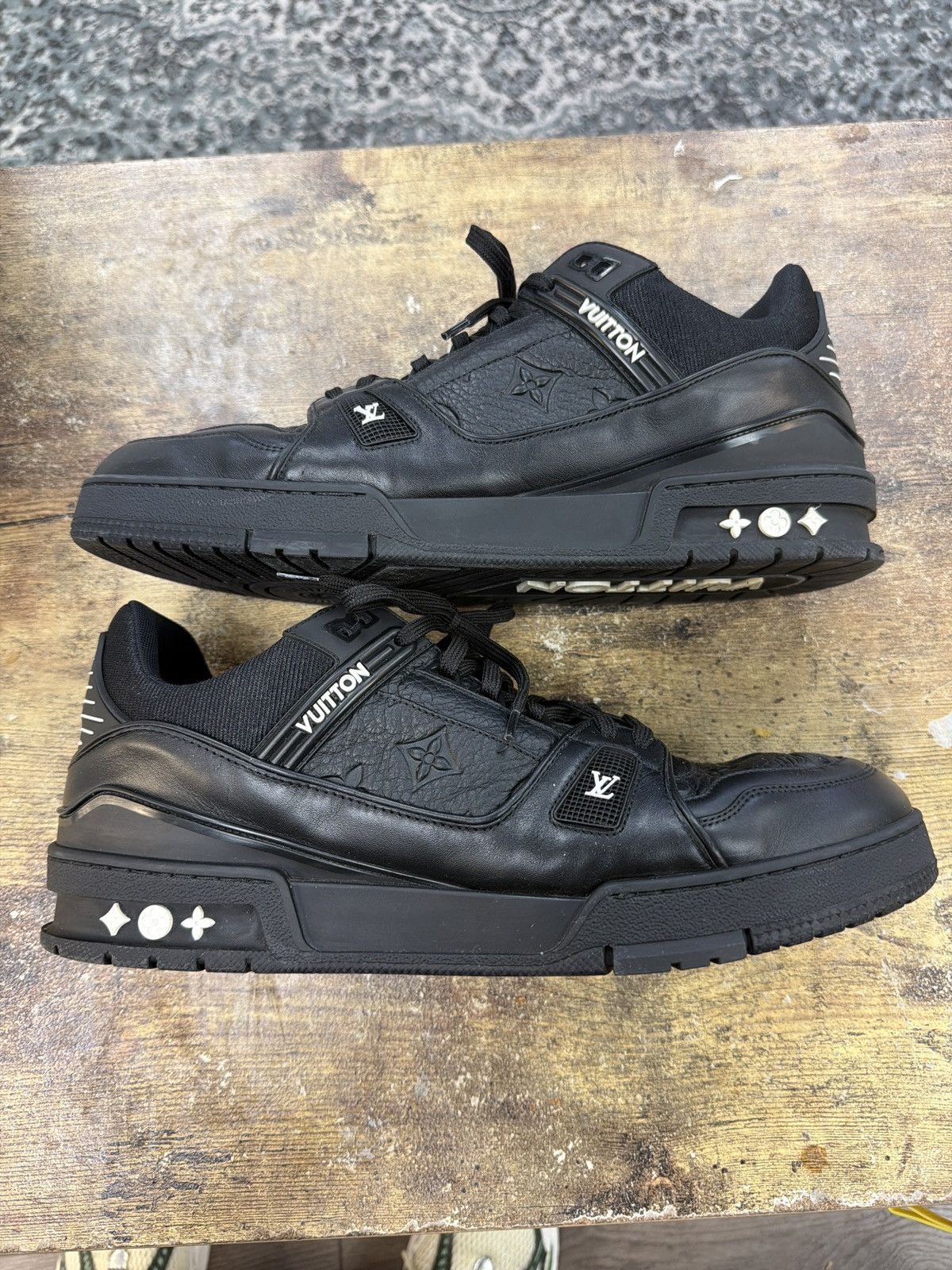 Louis Vuitton Louis Vuitton LV Trainer black Size US 12 / EU 45 - 1 Thumbnail