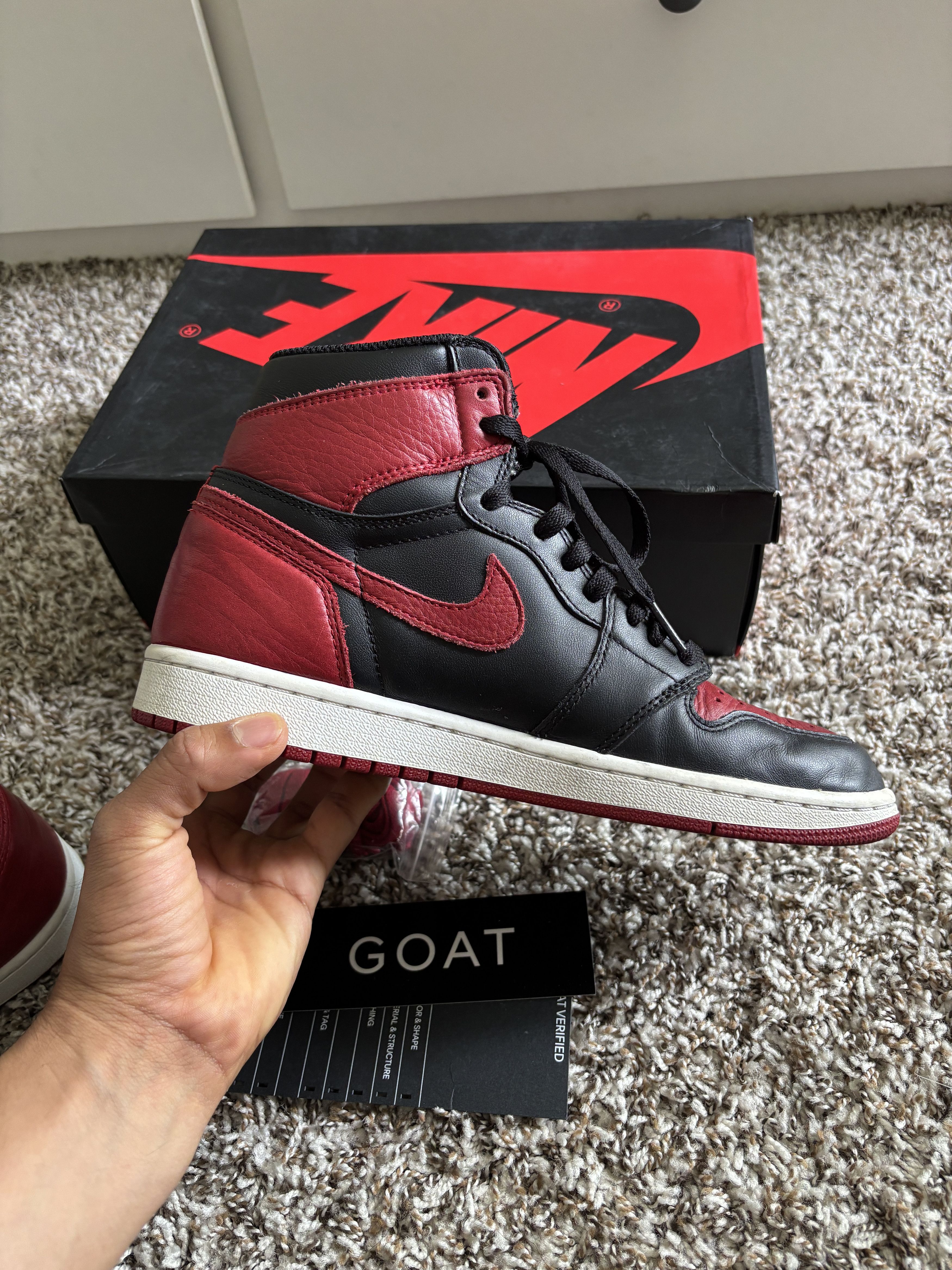 Nike Nike 2016 Air Jordan 1 Retro High OG 'Banned' 2016 Size 8 Size US 8 / EU 41 - 11 Thumbnail
