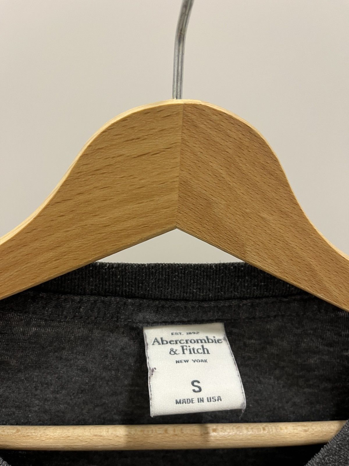 Abercrombie & Fitch 90s Abercrombie & Fitch T-Shirt Spellout Vintage Y2K Size US S / EU 44-46 / 1 - 4 Thumbnail