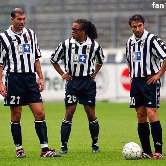 Kappa Grail Juventus 98 Zidane 21 Brand New w/ Tags Size US XL / EU 56 / 4 - 7 Thumbnail