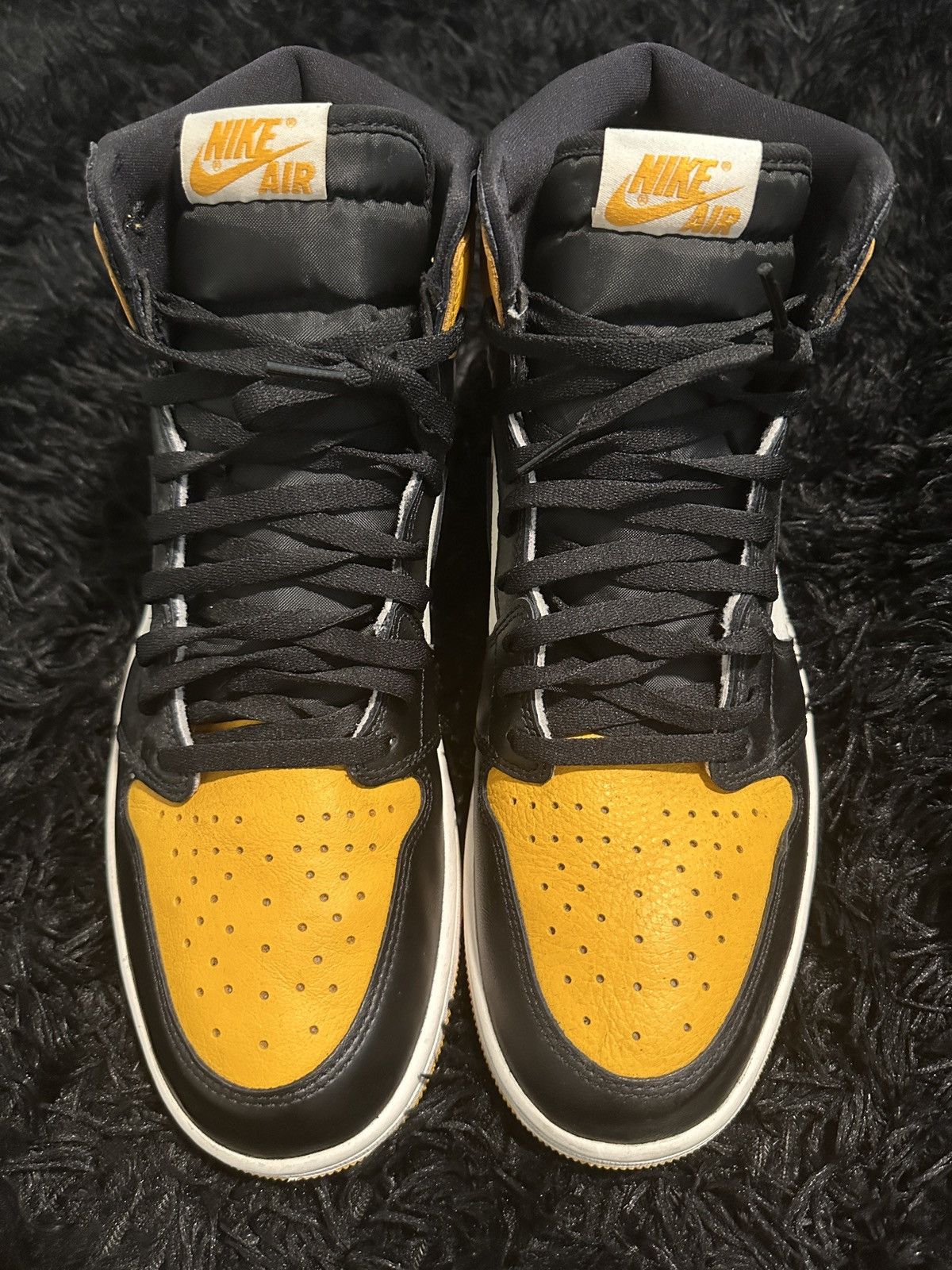 Jordan Brand Nike Air Jordan 1 High Men’s - Taxi Size US 14 / EU 47 - 3 Thumbnail