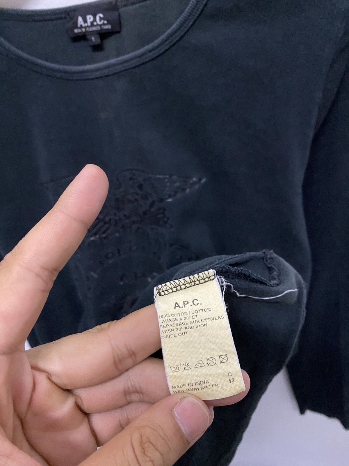 A.P.C. A.P.C "BEOLOGIC" and "EDUCATION." Size US S / EU 44-46 / 1 - 7 Thumbnail