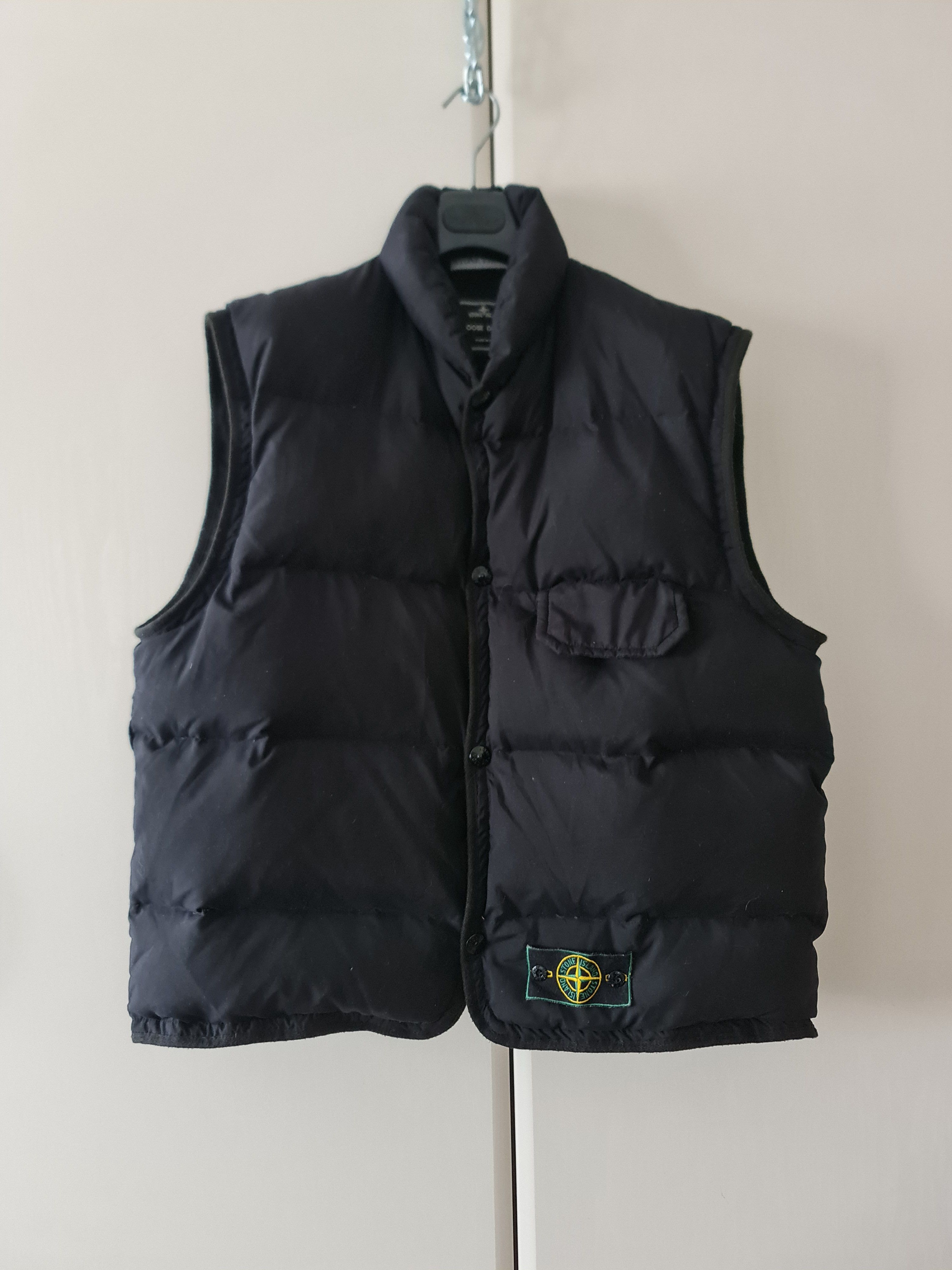 Image of 90's Stone Island - Green Edge Down Gilet - XL in Black, Men's