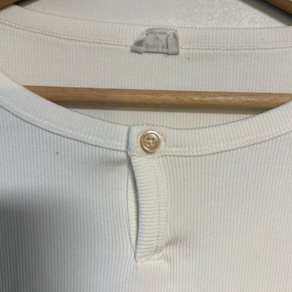 Other Wilfred Free White Long Sleeve Henley Top Women’s Size XS Size XS / US 0-2 / IT 36-38 - 3 Thumbnail