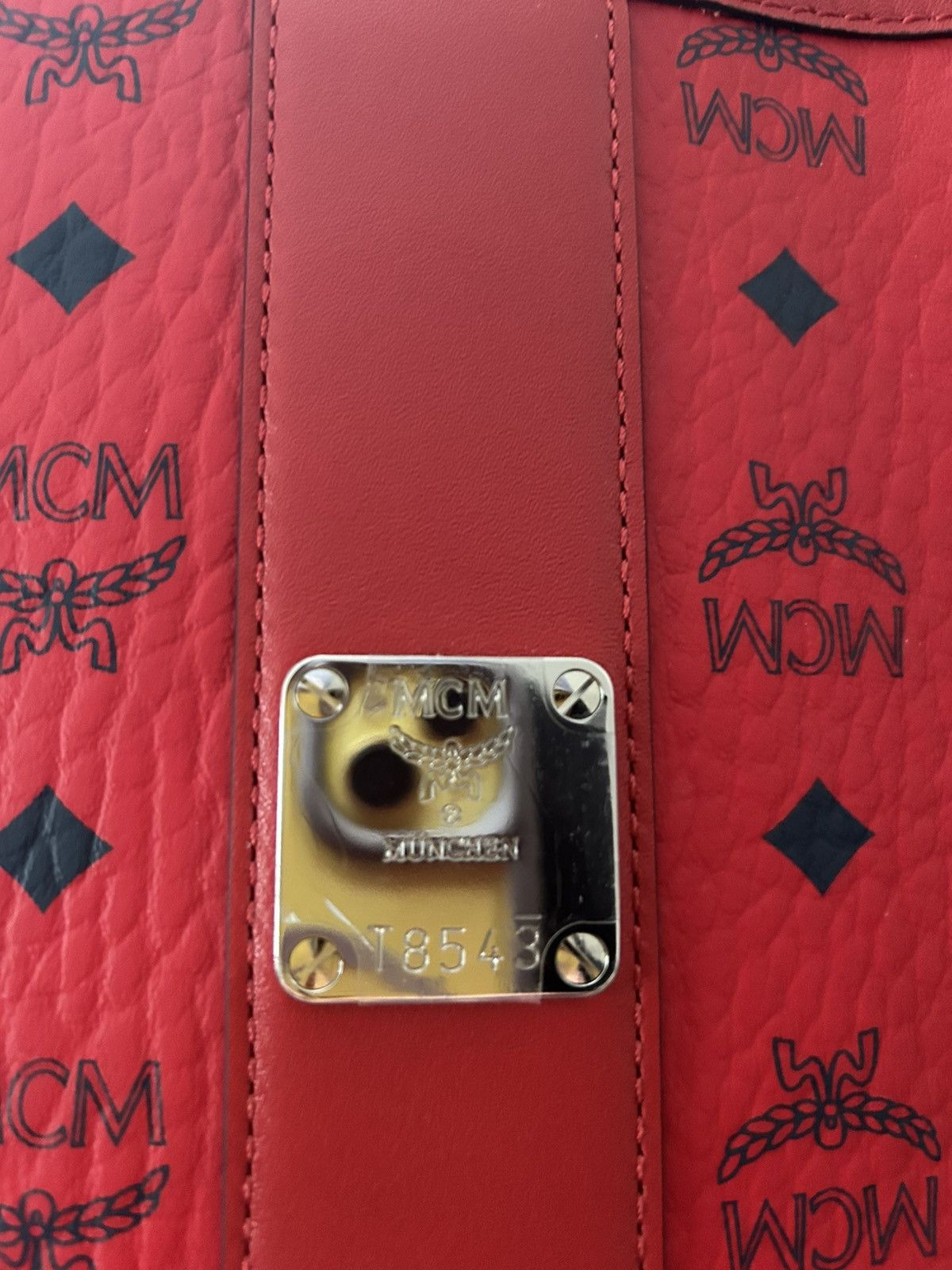 MCM Large Liz Reversible Shopper - Candy Red Size ONE SIZE - 2 Thumbnail