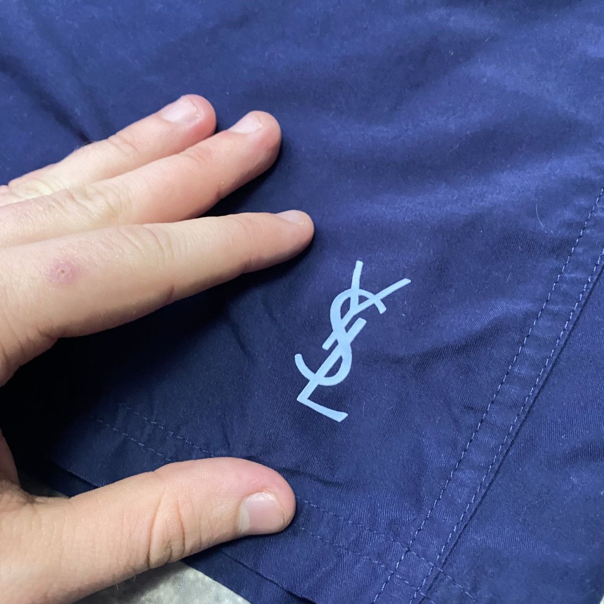 Yves Saint Laurent Luxury Yves Saint Laurent Small logo vintage rare shorts Size US 38 / EU 54 - 3 Thumbnail
