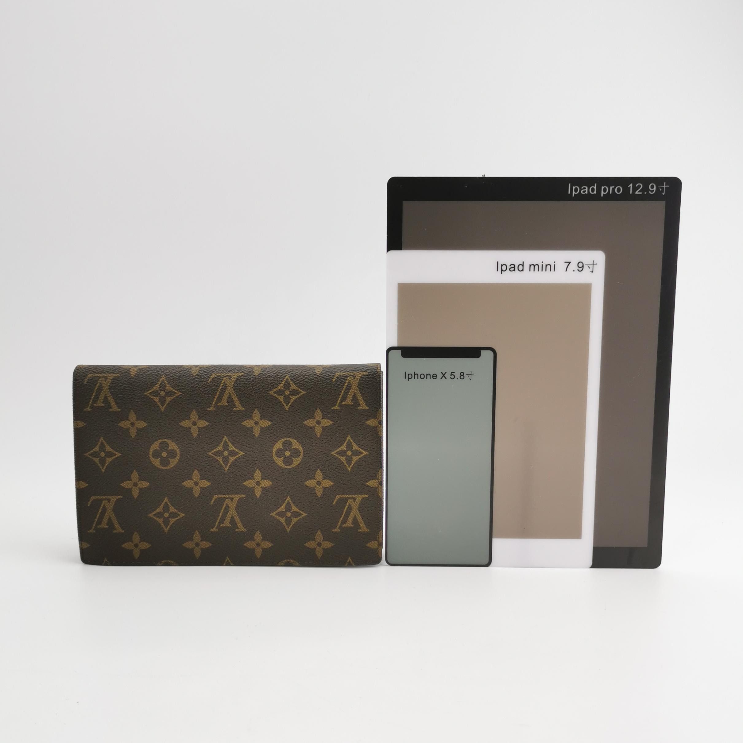 Louis Vuitton Louis Vuitton (LV) Monogram Printed Second-Hand Clutch -y25 Size ONE SIZE - 1 Thumbnail