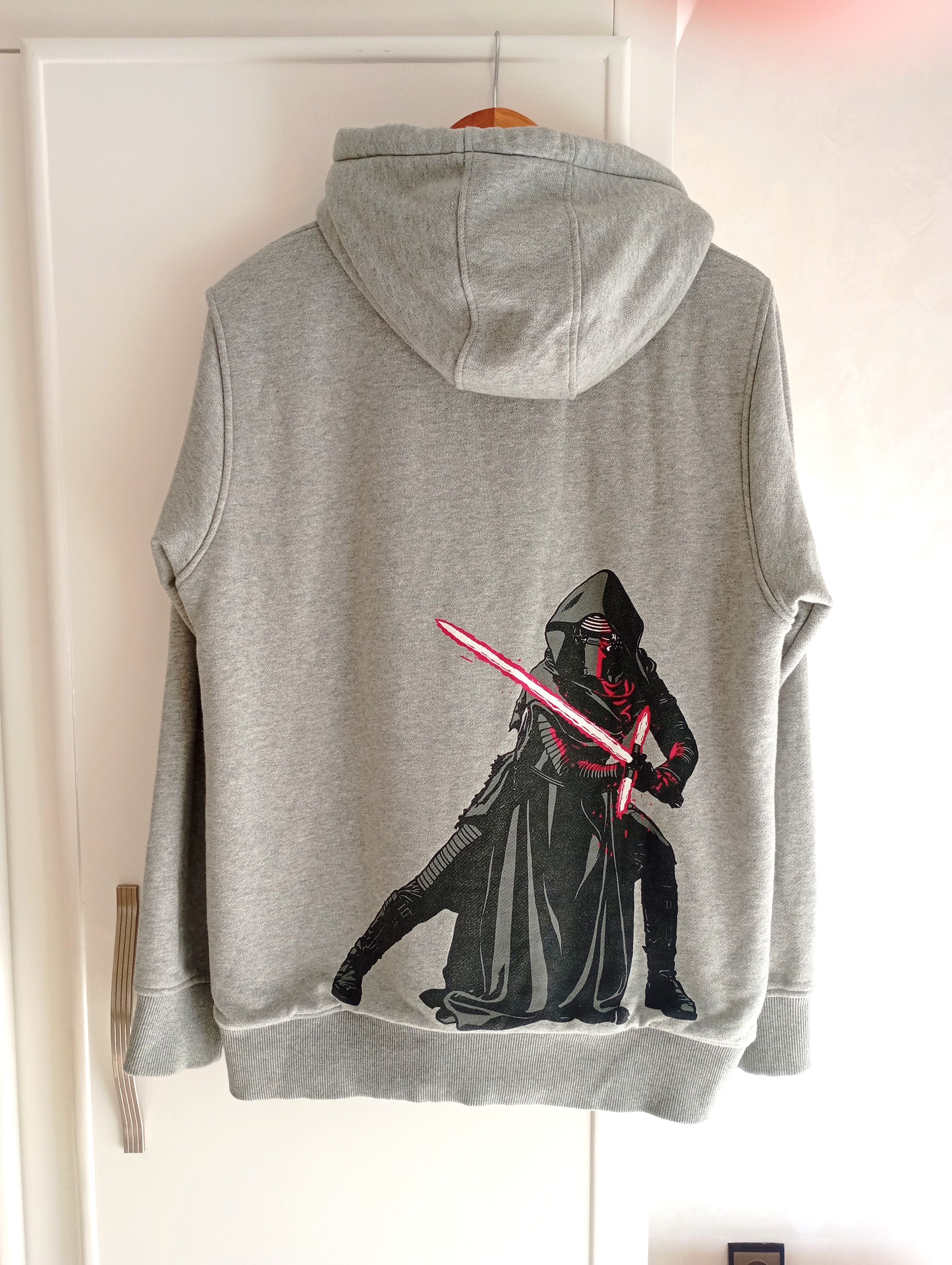 Uniqlo × Vintage Star Wars X Uniqlo Movie Sweatshirt Hoodie XL Size US XL / EU 56 / 4 - 1 Thumbnail
