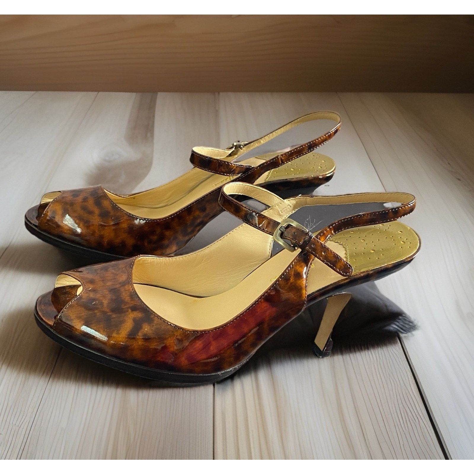 Cole Haan Cole Haan Women High Heels D8 D26187/ Size 9.5 Faux Tortoise Size US 9.5 / IT 39.5 - 5 Thumbnail