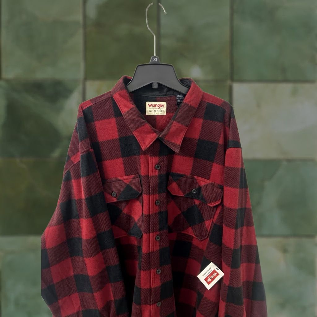 Wrangler VINTAGE? No. Wrangler Authentics Fleece Shirt Mens 3XL Red Black Buffalo Plaid L/S NWT Size US XXL / EU 58 / 5 - 1 Thumbnail