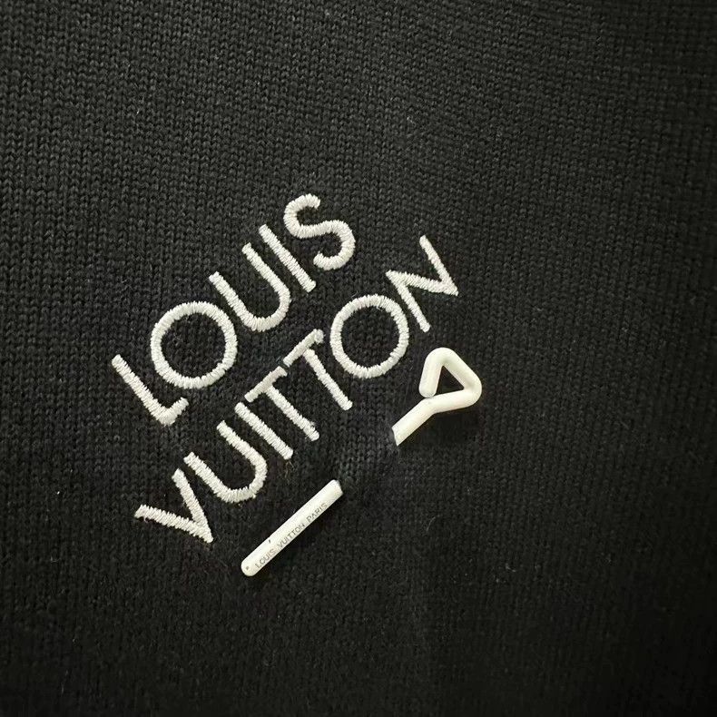 Louis Vuitton louis vuitton black embroidered short sleeve tee Size US L / EU 52-54 / 3 - 4 Thumbnail