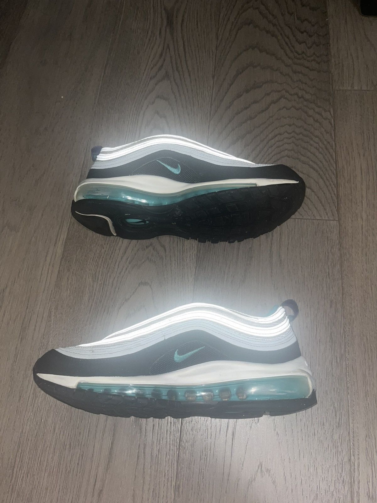 Nike Air Max 97 White/Hyper Jade Size US 5 / EU 37 - 2 Thumbnail