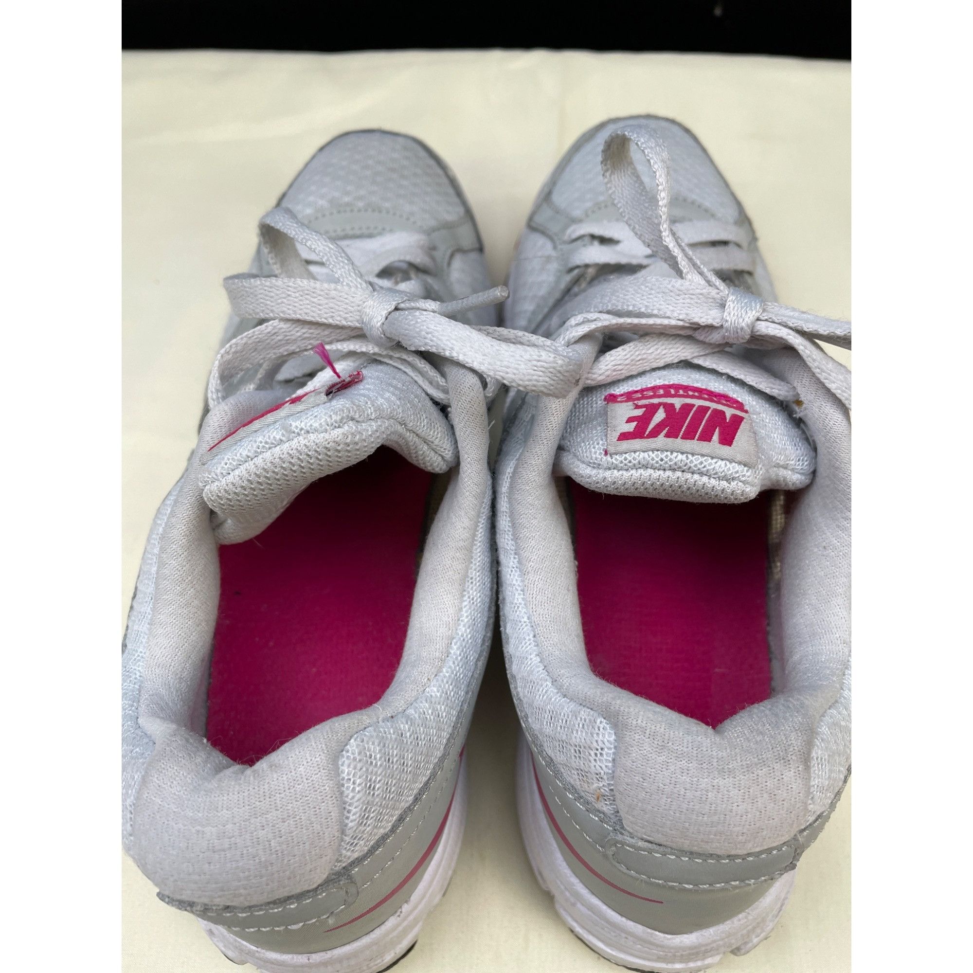 Nike Nike Relentless 2 Women's Gray/Pink Running Sneakers/Shoes S Size US 9 / IT 39 - 6 Thumbnail
