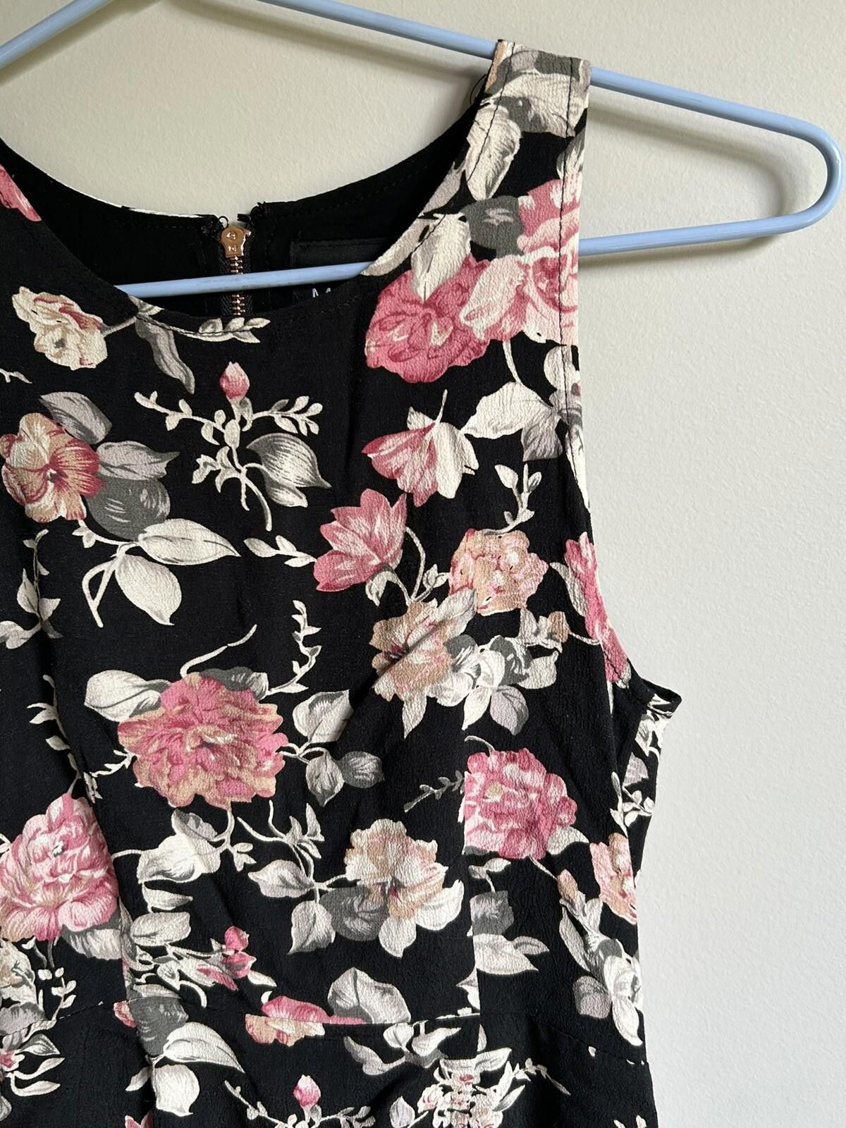MINKPINK Mink Pink Dress Black Pink floral cotton lined Size Xs (001) Size XS / US 0-2 / IT 36-38 - 2 Thumbnail