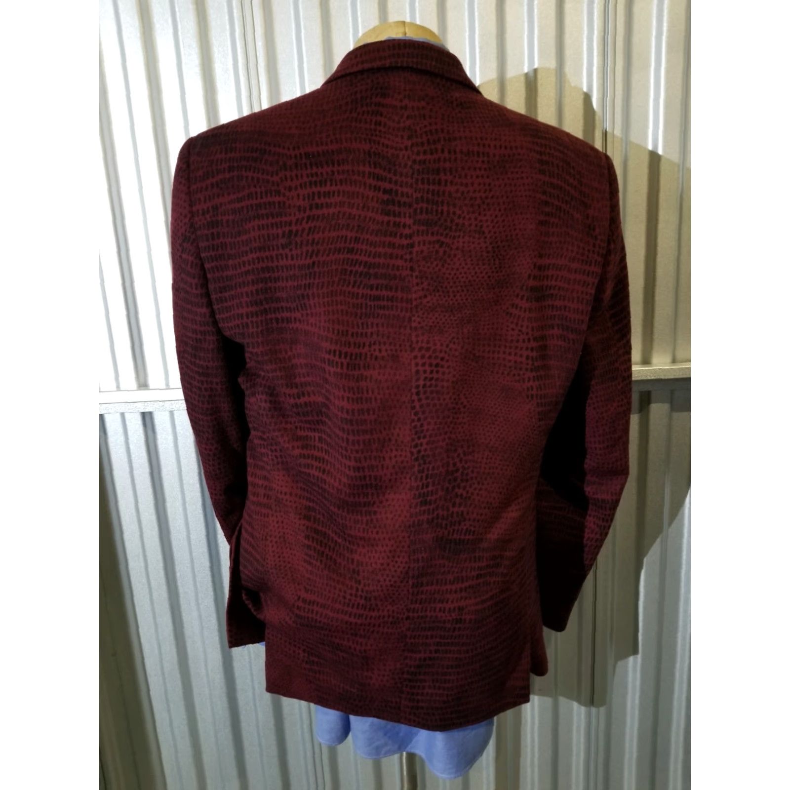 Versace VINTAGE Versace Sport Coat Blazer 40R Men Wool Tweed Red Black Python Print Notch Lapel 4-Button Four-Button Double-Vented Regular Size 40R - 5 Thumbnail