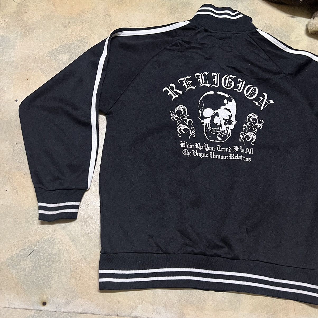 Japanese Brand Japanese Brand Big Skull Logo Mastermind Style Size US L / EU 52-54 / 3 - 13 Thumbnail