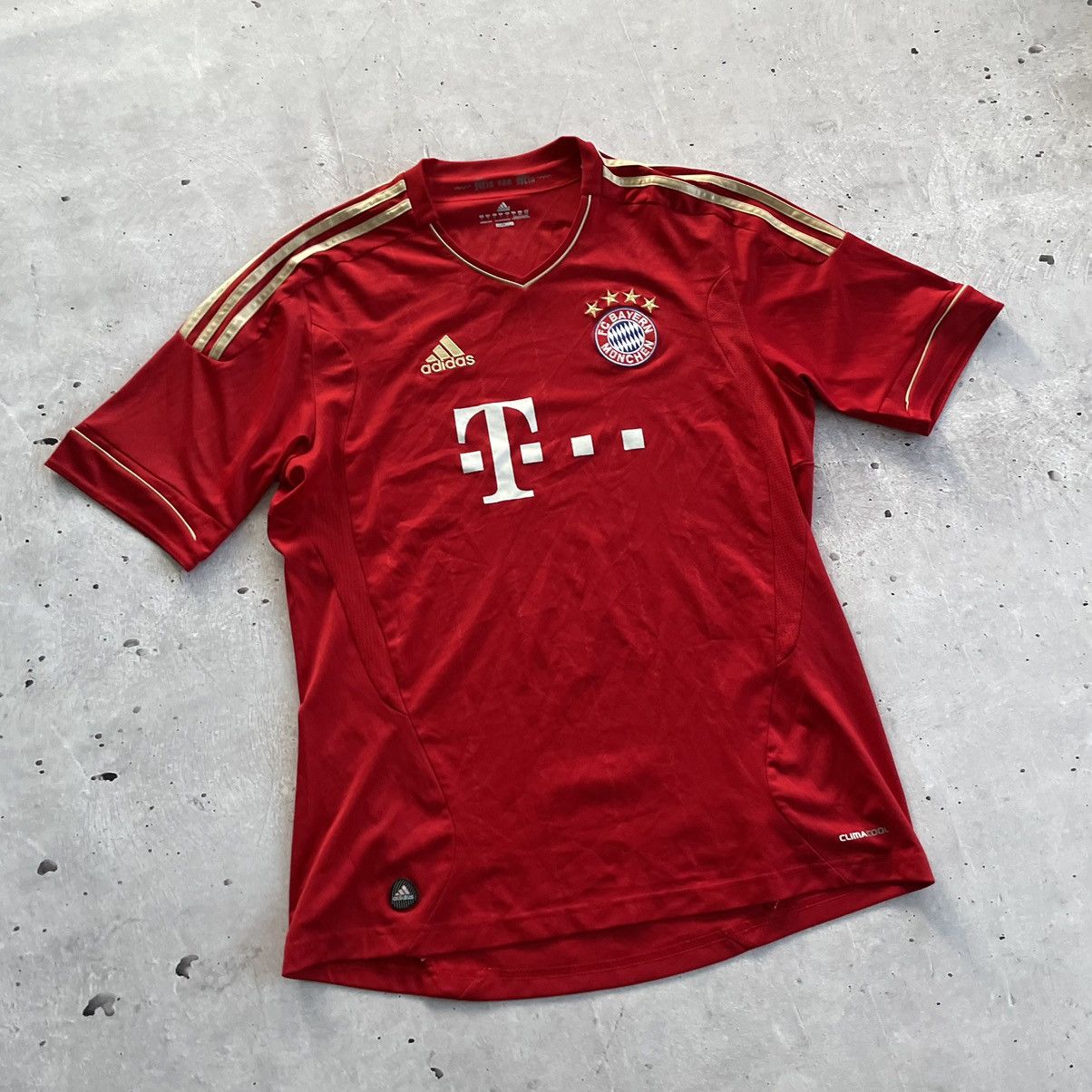 Vintage Vintage Bayern Munchen FC T-Mobile Adidas Size US L / EU 52-54 / 3 - 2 Thumbnail