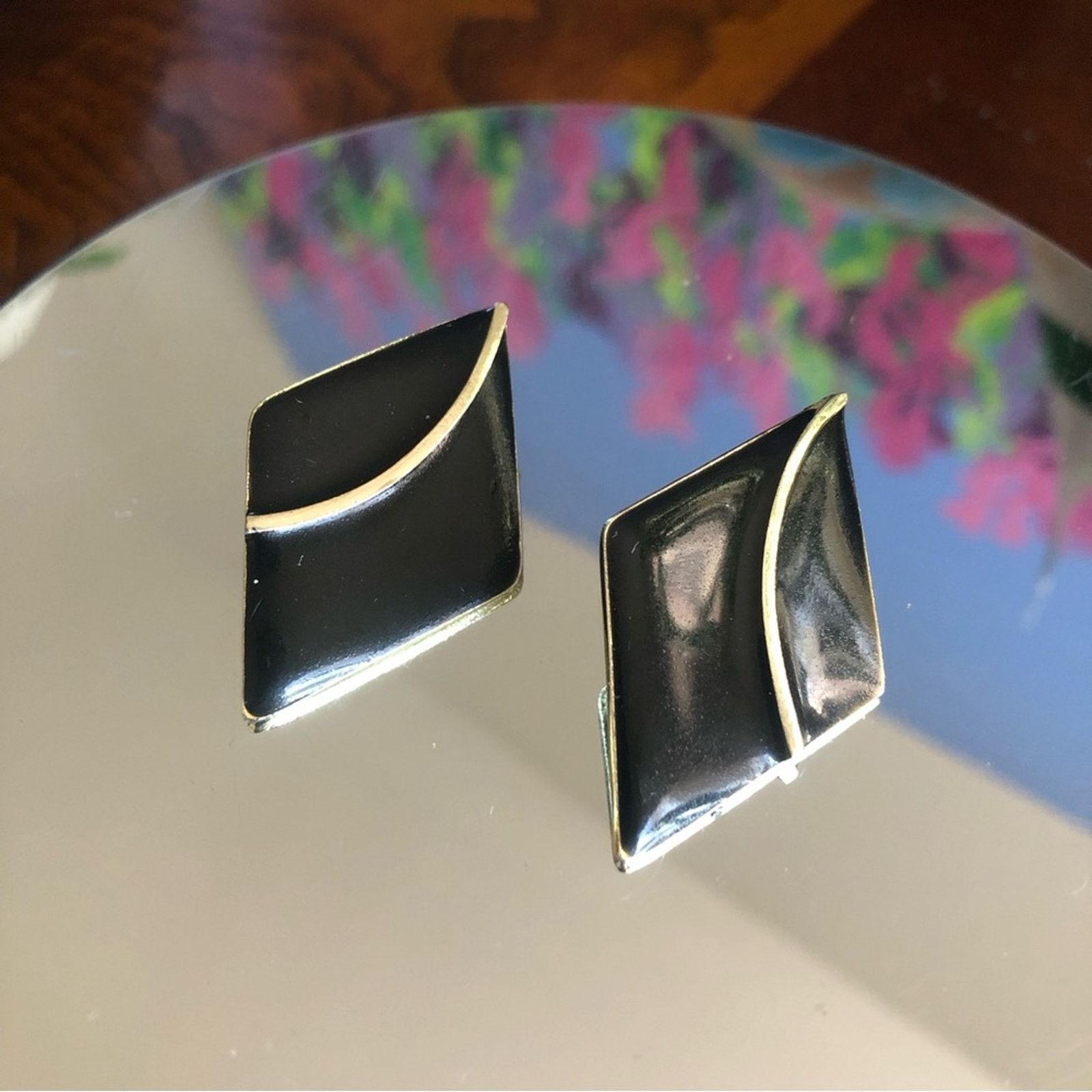 Vintage Vintage 70s-80s black enamel diamond shape pierced earrings Size ONE SIZE - 5 Thumbnail