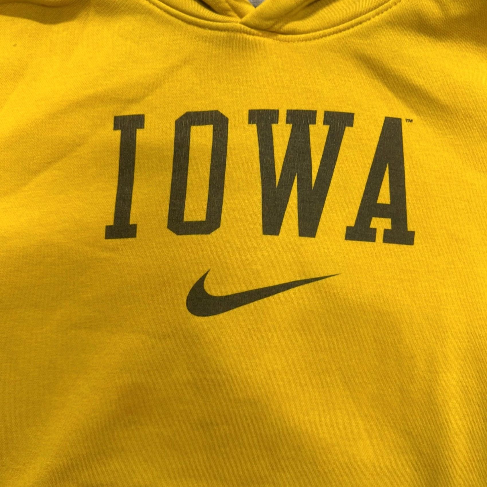 Nike VINTAGE Nike Iowa Pullover Hoodie Sweatshirt Men's S Yellow Swoosh 90s Center Swoosh Mens Size US S / EU 44-46 / 1 - 7 Thumbnail