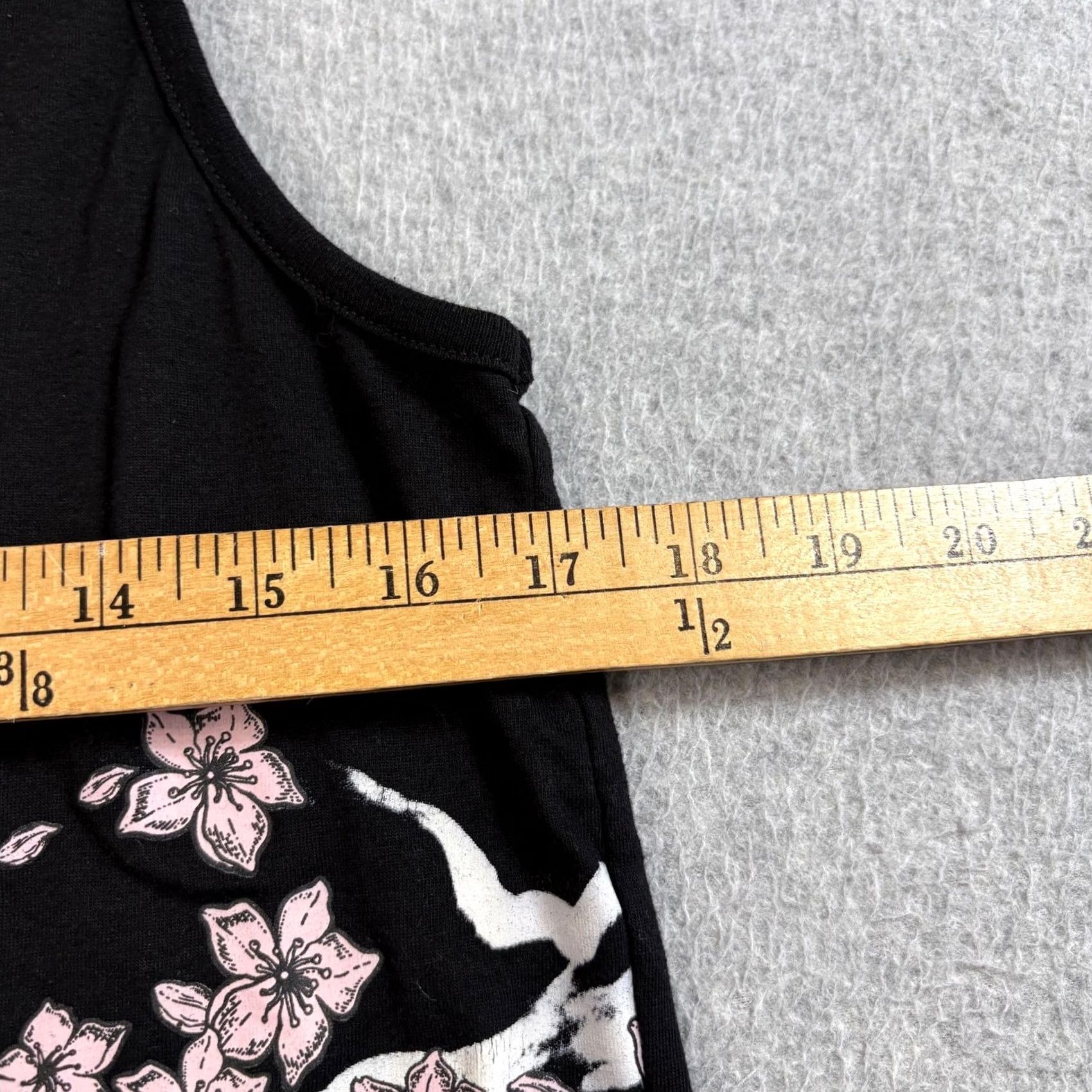 Vintage RGSTR Tank Top Shirt Mens Small Black Osaka Kyoto Tokyo Japan Cherry Blossom Graphic Print Sleeveless Crew Neck Size US S / EU 44-46 / 1 - 4 Thumbnail