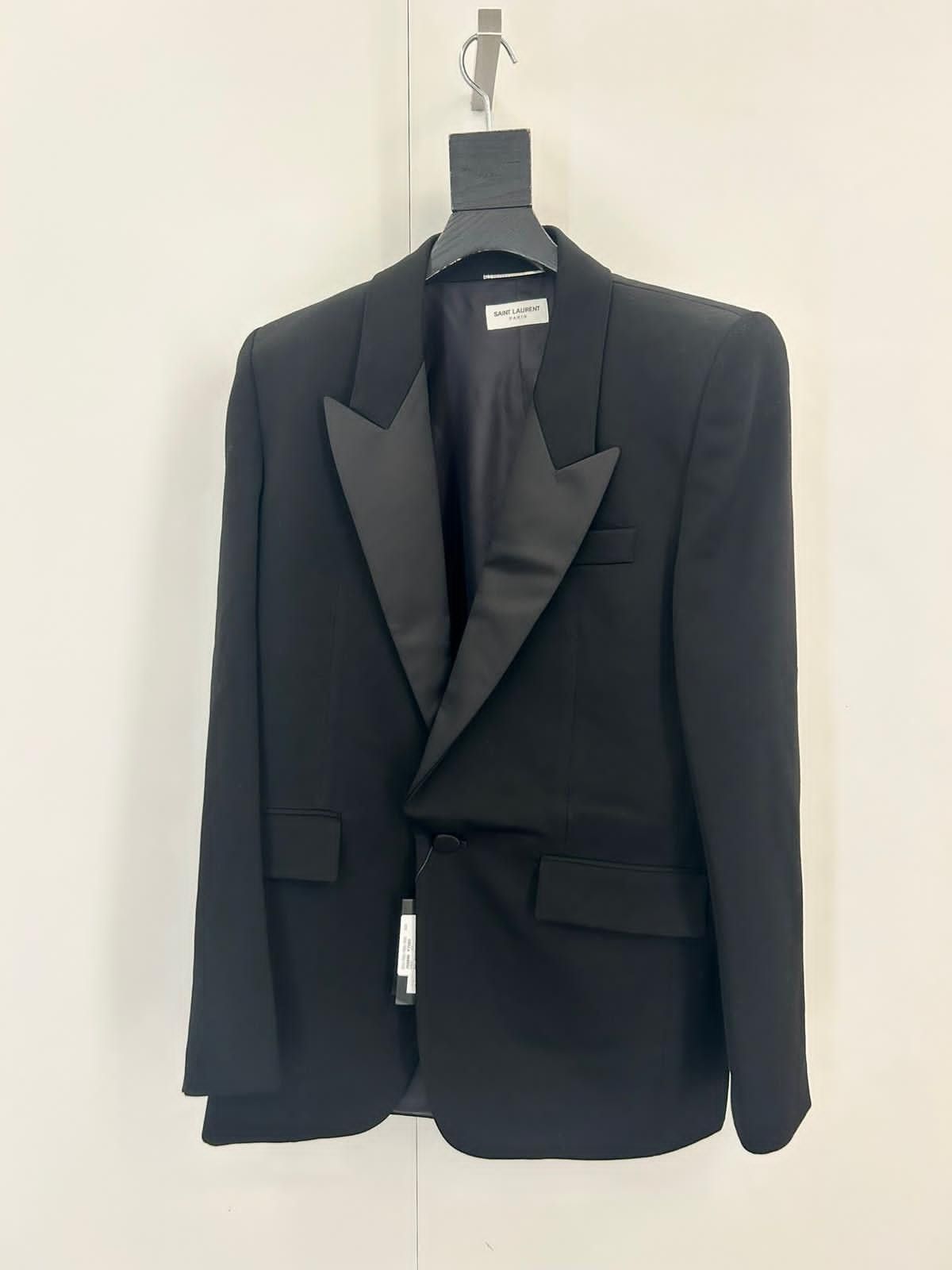 Single-breasted one-button coat tuxedo jacket