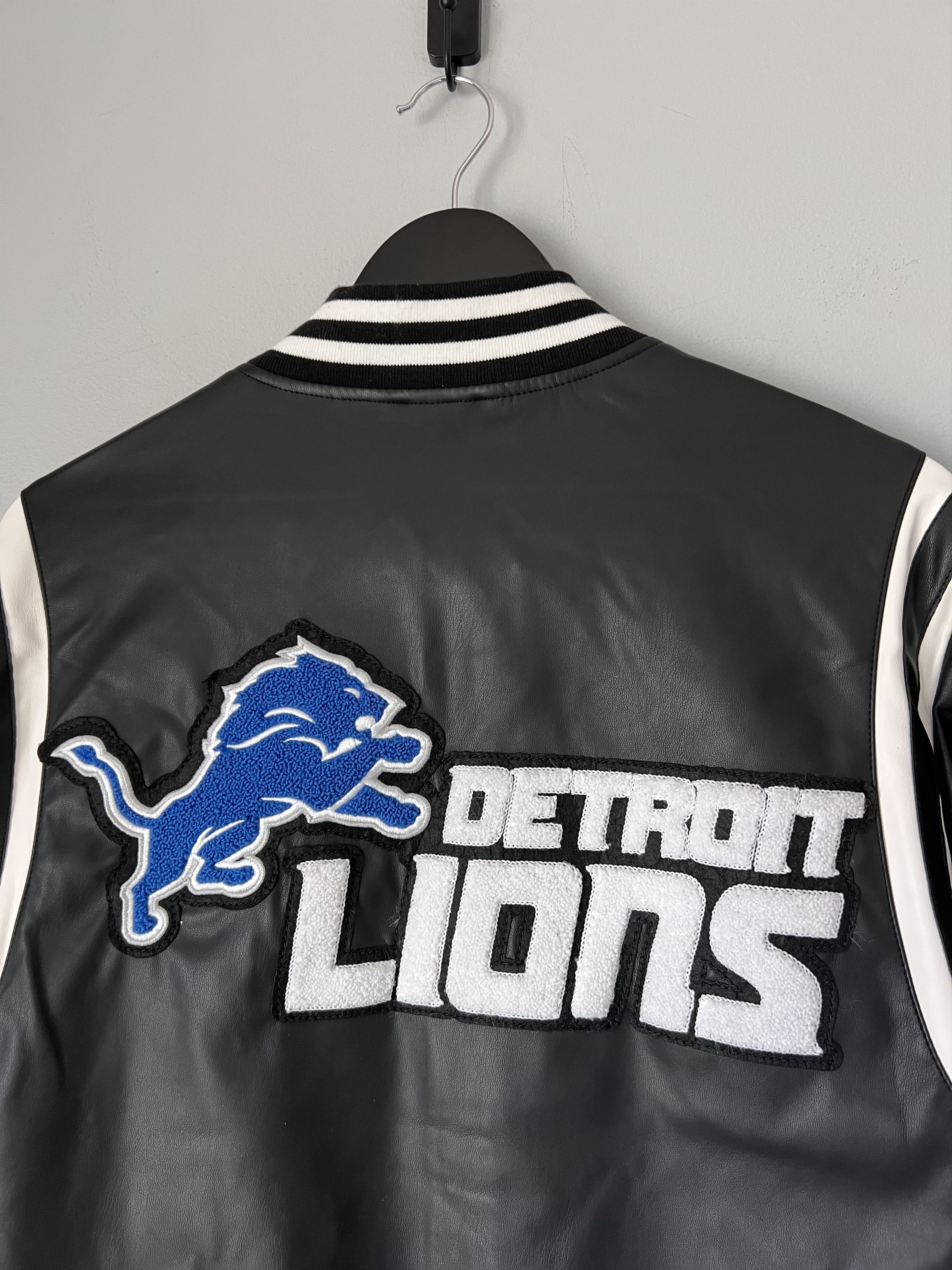 Jeff Hamilton Jeff Hamilton Detroit Lions Vegan Leather Bomber Jacket Size US L / EU 52-54 / 3 - 9 Thumbnail