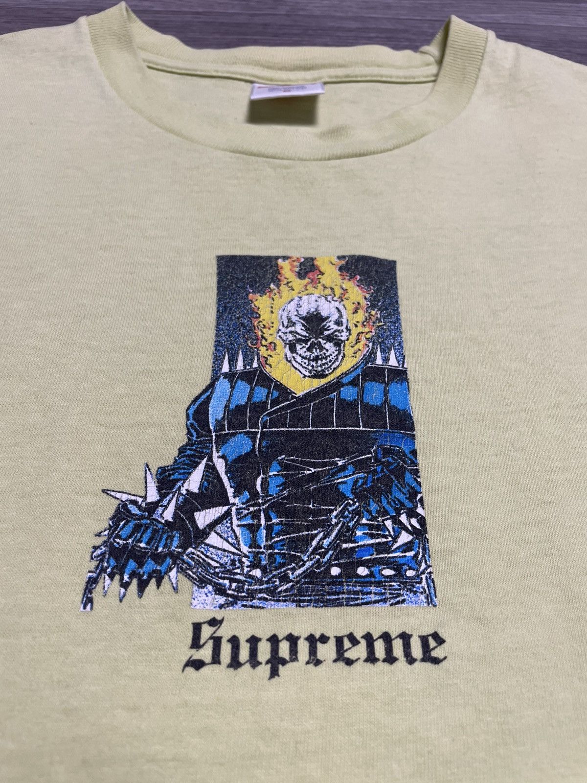 Supreme Supreme x Marvel Ghost Rider Neon T-Shirt Size US M / EU 48-50 / 2 - 7 Thumbnail