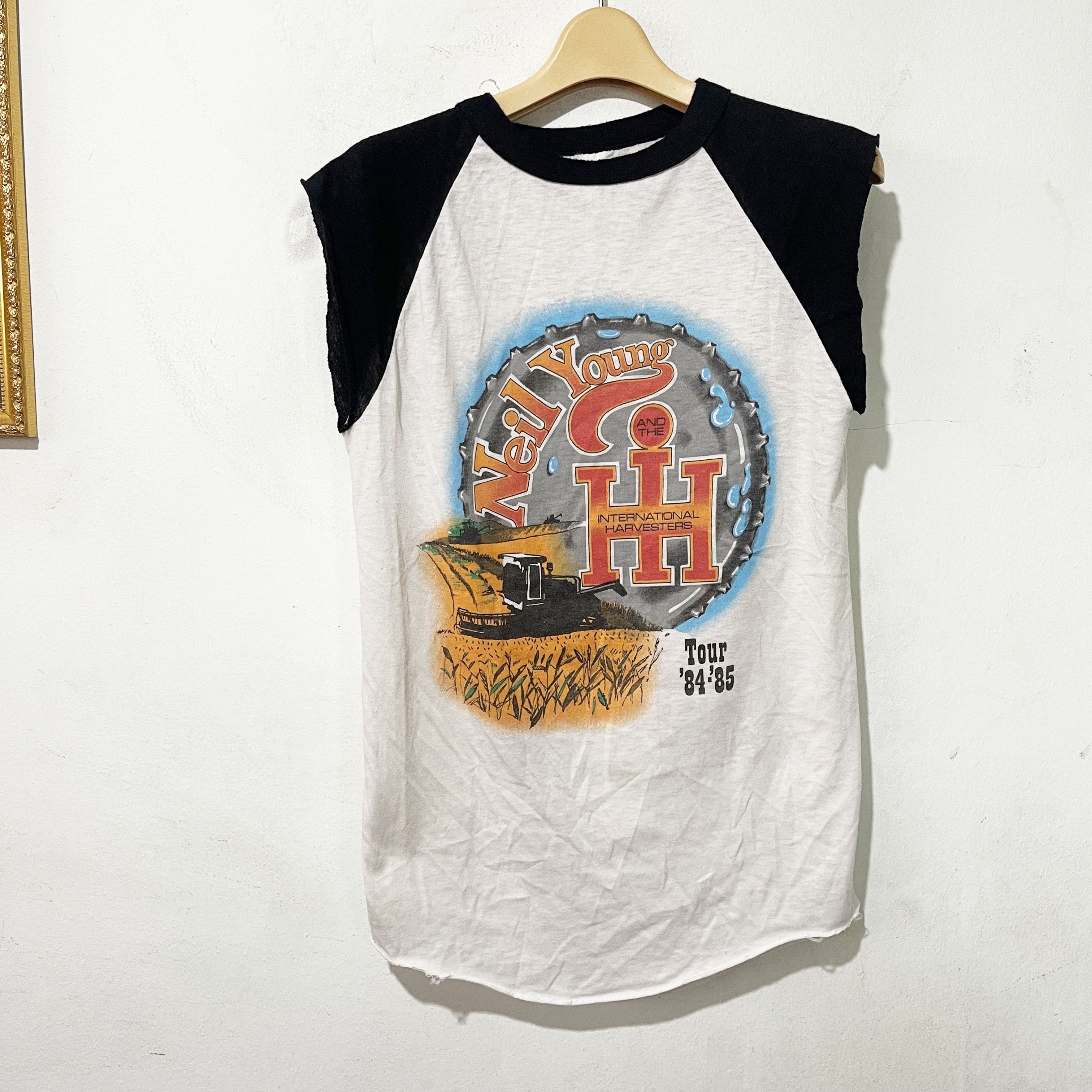 Band Tees Vintage 1984-1985 Neil Young Tour Shirt Size US XS / EU 42 / 0 - 1 Thumbnail