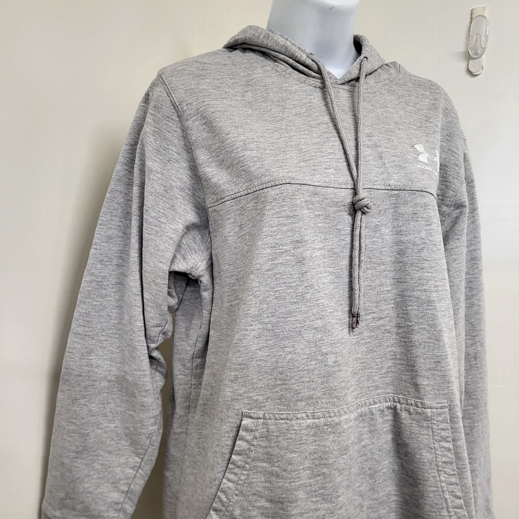 Under Armour Under Armour Men's L Pullover Hoodie Sweatshirt Heather Gray Kangaroo Pocket Sweatshirt Hoodie Gym & Training Mens Large Hooded Sweatshirt Size US L / EU 52-54 / 3 - 3 Thumbnail