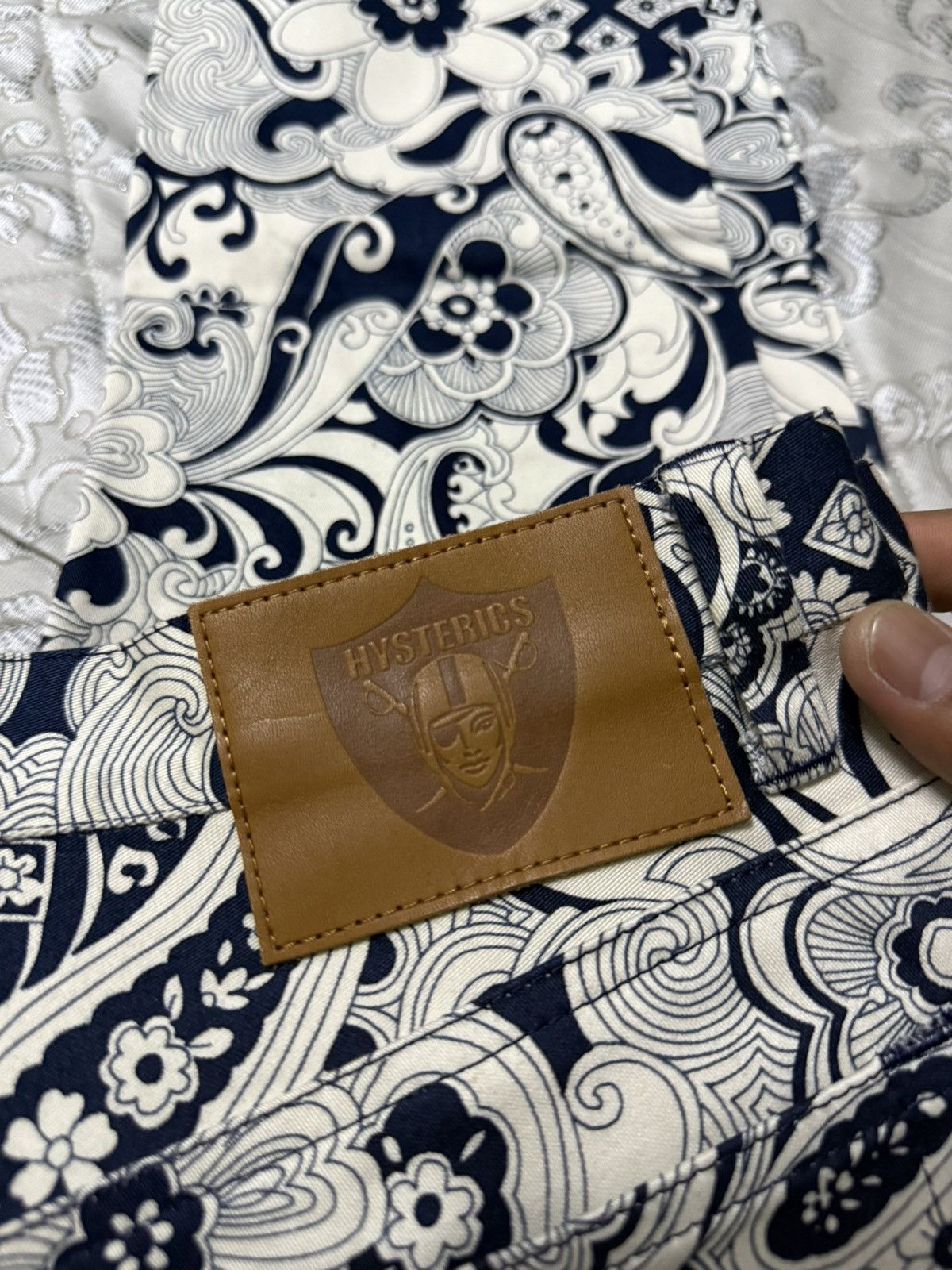Designer × Hysteric Glamour × Japanese Brand VINTAGE HYSTERIC GLAMOUR BANDANA DESIGN JAPANESE BRAND DENIM Size 31" - 3 Thumbnail