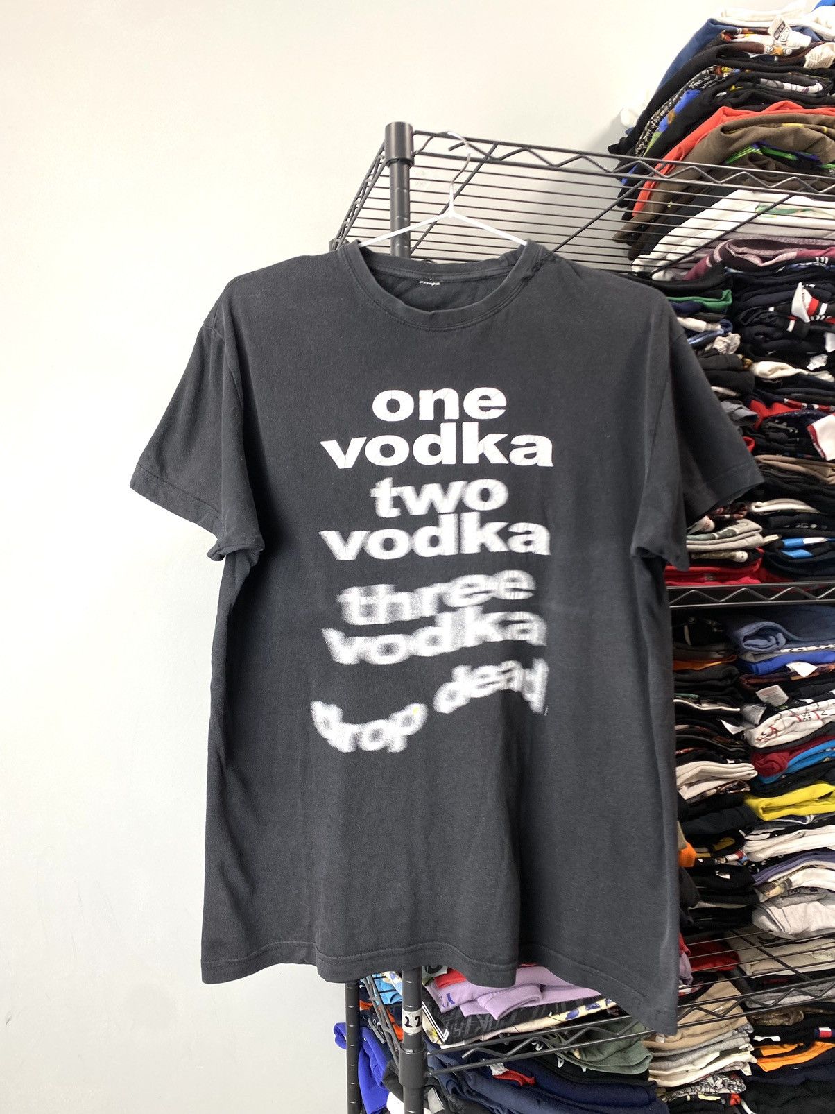 Band Tees × Vintage 00’s Vintage One Vodka Drop Dead T Shirt Coors Budweiser Size US S / EU 44-46 / 1 - 1 Thumbnail