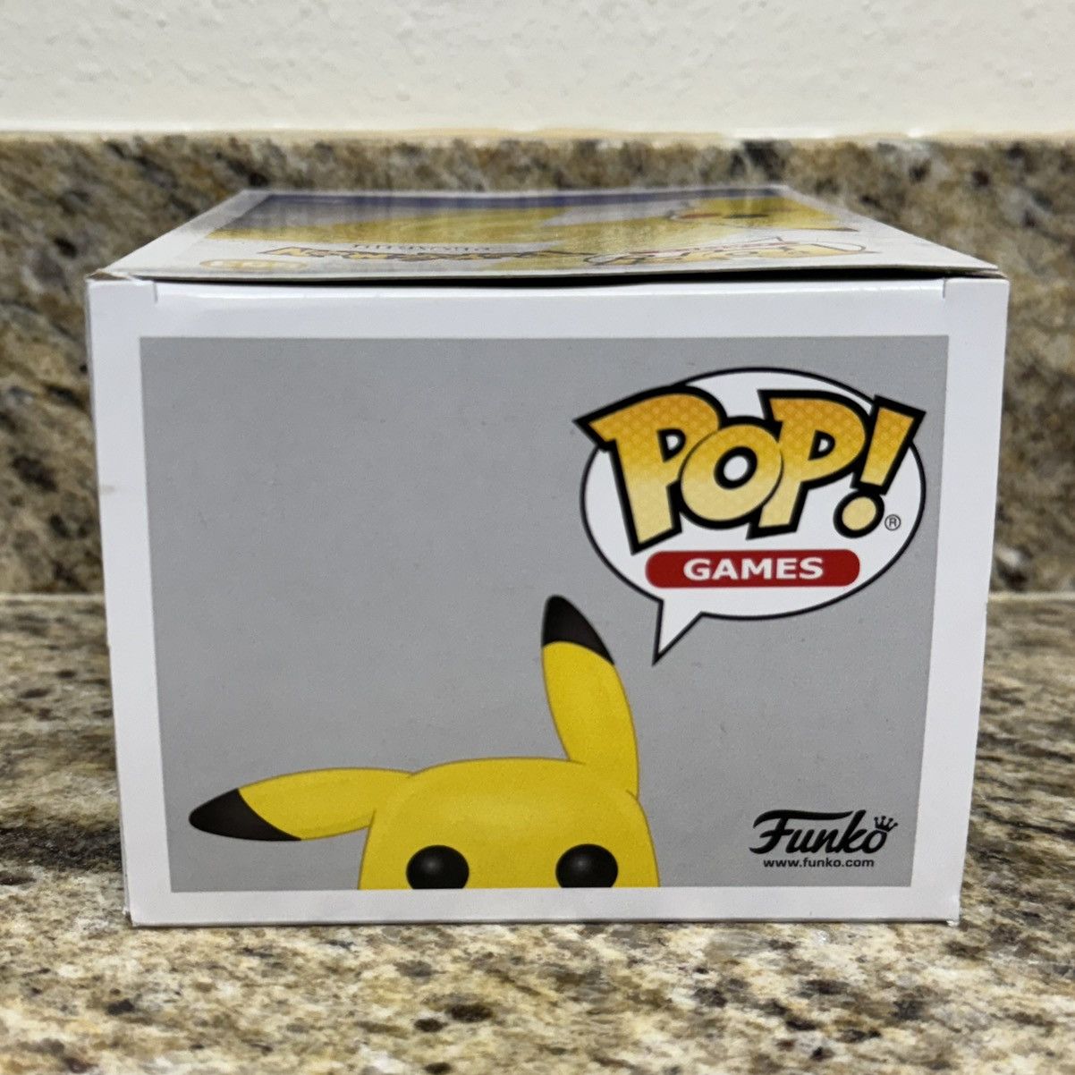 Other × Pokemon Funko Pop! Games: Pokémon - Pikachu - #553 - Brand New Size ONE SIZE - 5 Thumbnail