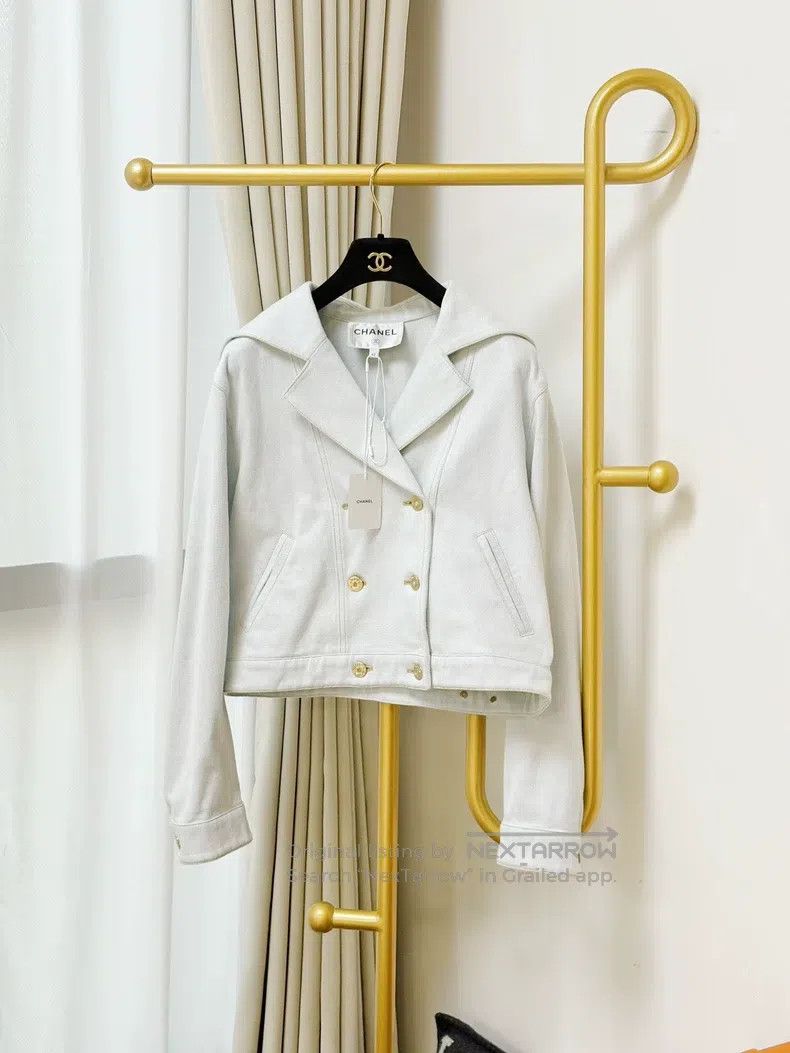 Chanel Chanel Navy collar double-breasted long-sleeved denim jack Size M / US 6-8 / IT 42-44 - 1 Thumbnail