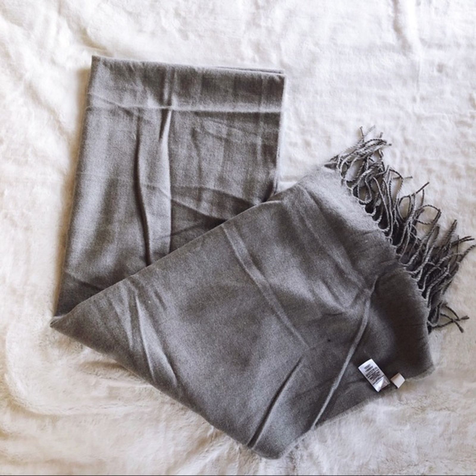 Loft LOFT Light Gray Melange Scarf Size ONE SIZE - 1 Thumbnail