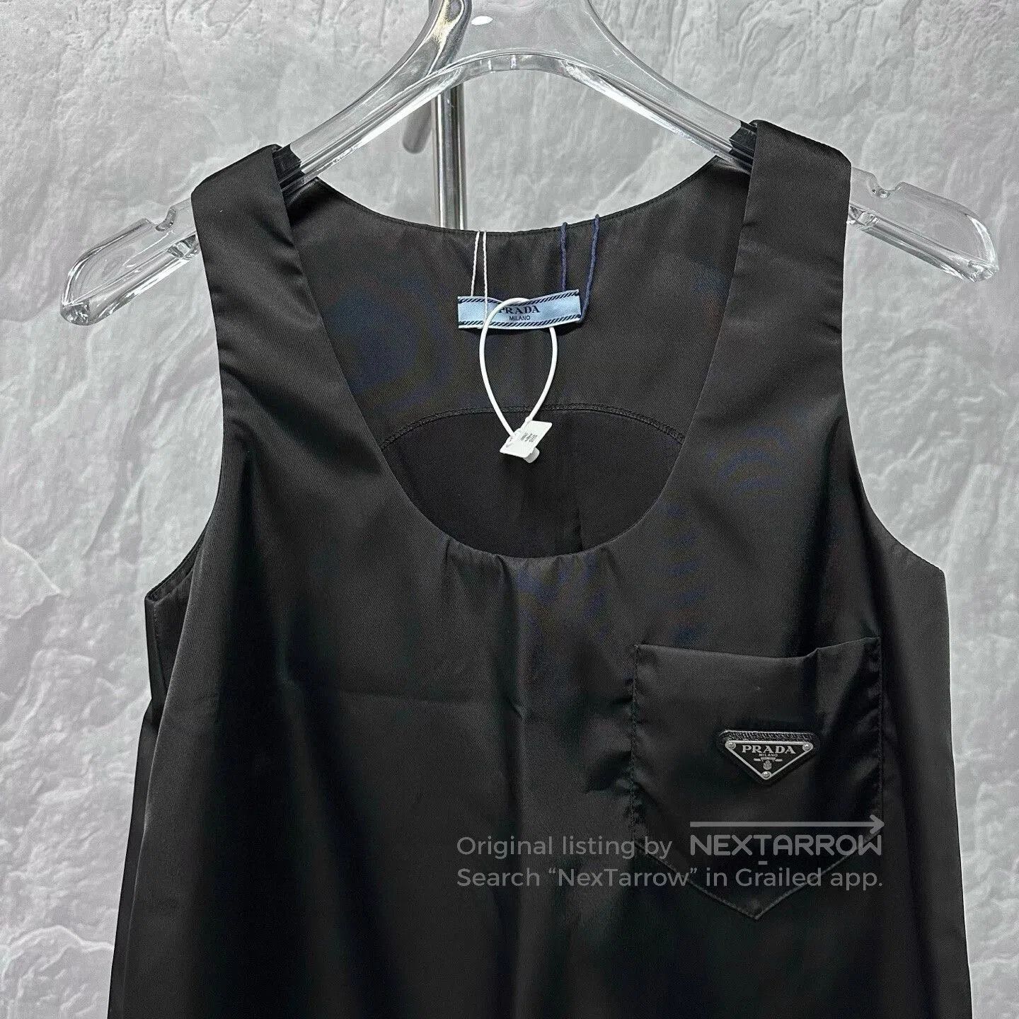 Prada prada black sleeveless top with pocket. Size M / US 6-8 / IT 42-44 - 2 Thumbnail