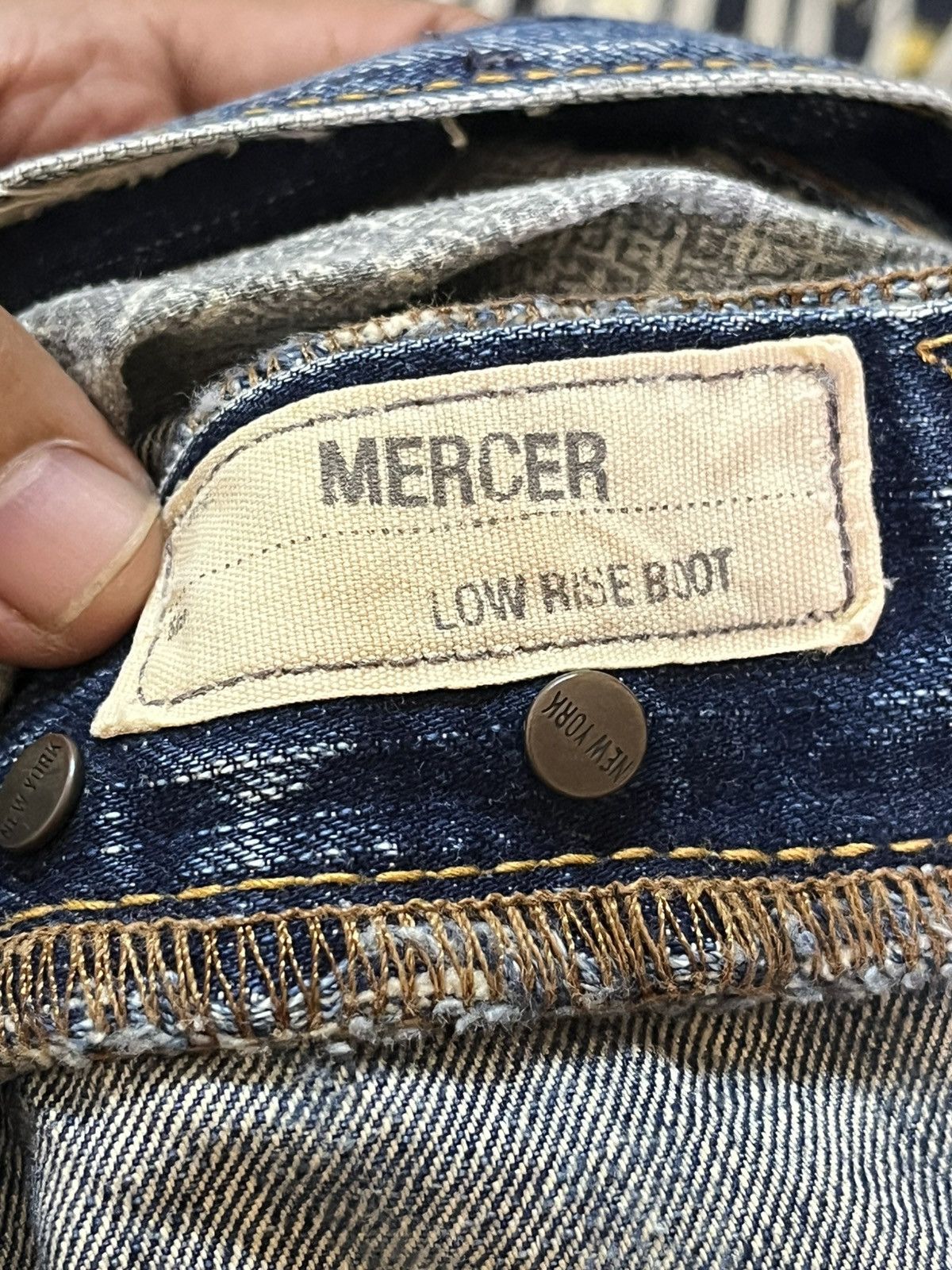 Ruehl No. 925 Vintage Ruehl No.925 Low Rise Bootcut Ripped Denim Size US 34 / EU 50 - 11 Thumbnail