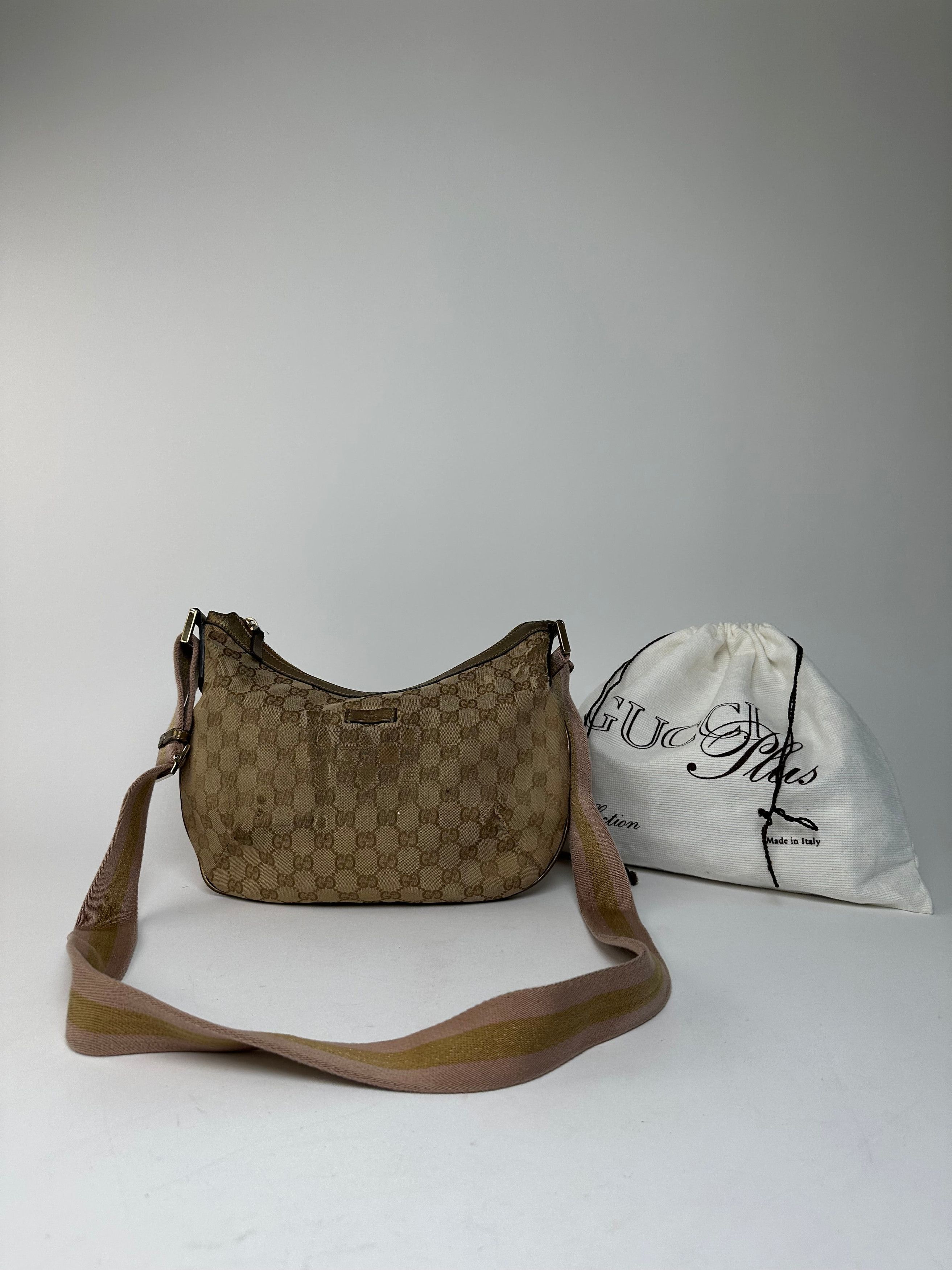 Gucci Vintage Croissant Canvas Monogram Multiway Bag Gold Beige Size ONE SIZE - 1 Thumbnail